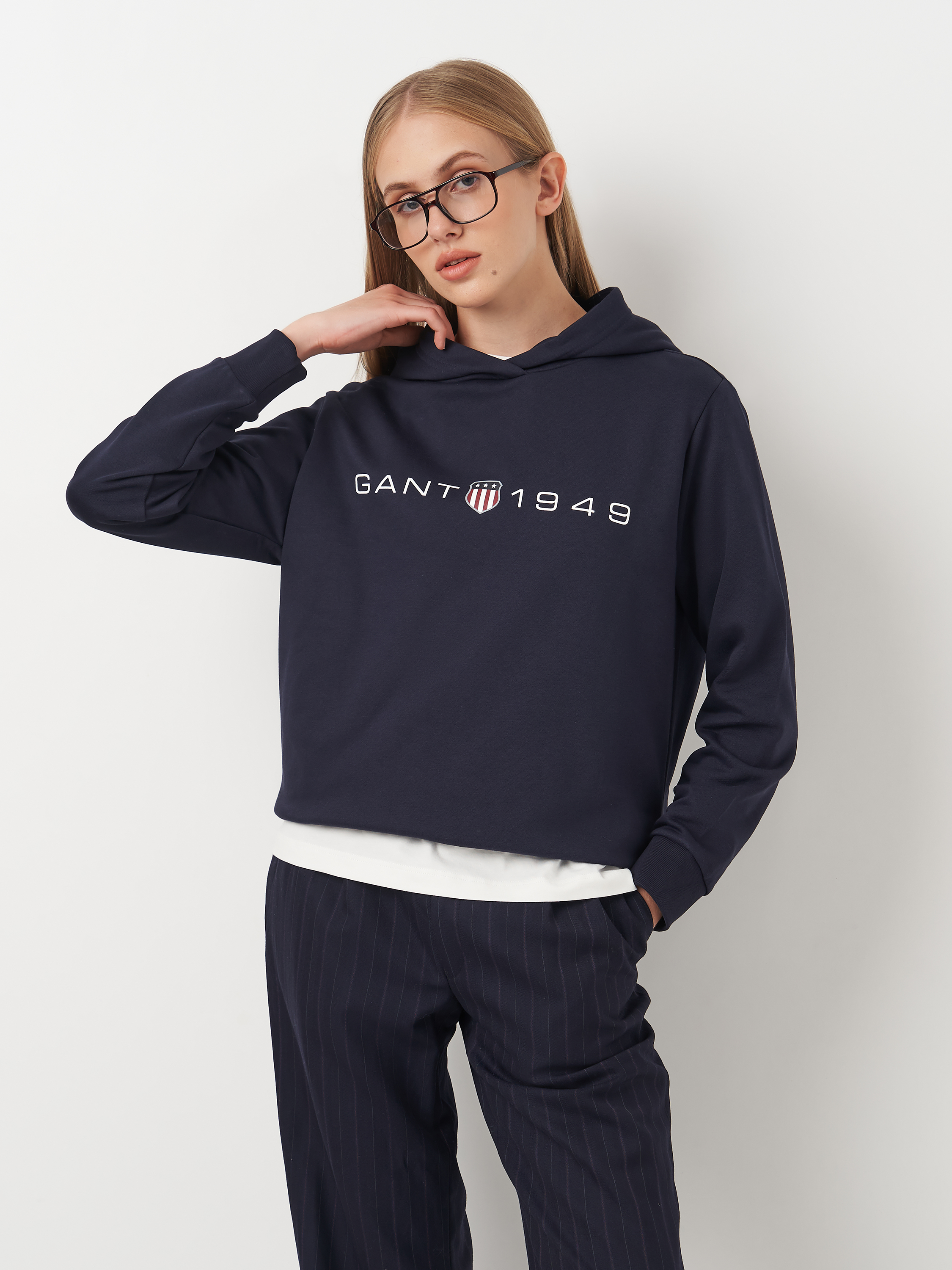 Акція на Худі жіноче GANT Reg Printed Graphic Hoodie 4200756-433 M Синє від Rozetka