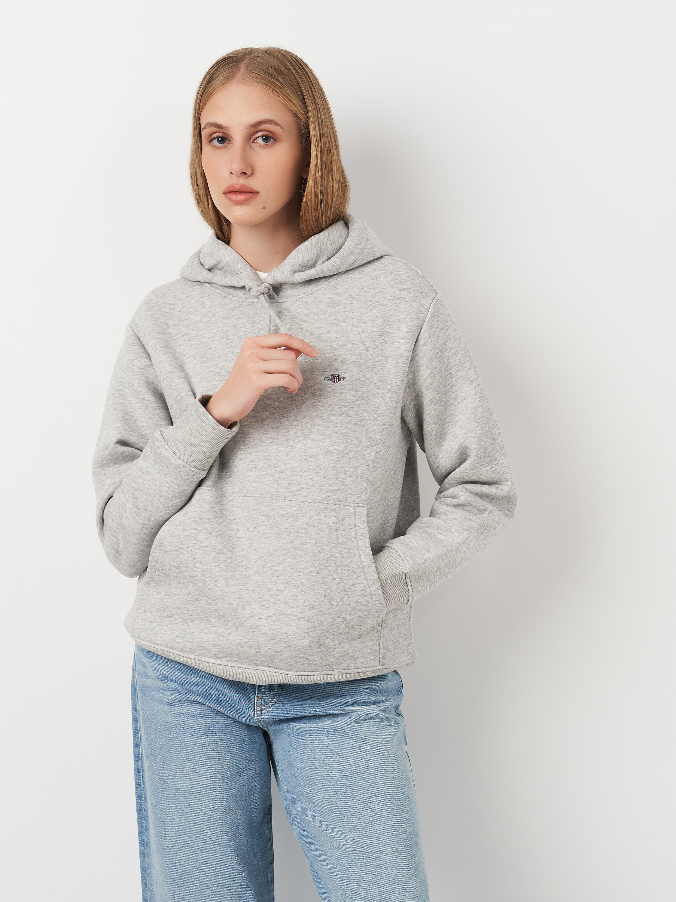 Акція на Худі жіноче GANT Shield Hoodie 4201413-94 XS Сіре від Rozetka