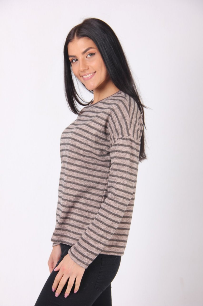 

Кофта женская MissFashion 3001 (Кофе с молоком, Кофта женская MissFashion 3001 (Кофе с молоком 50)