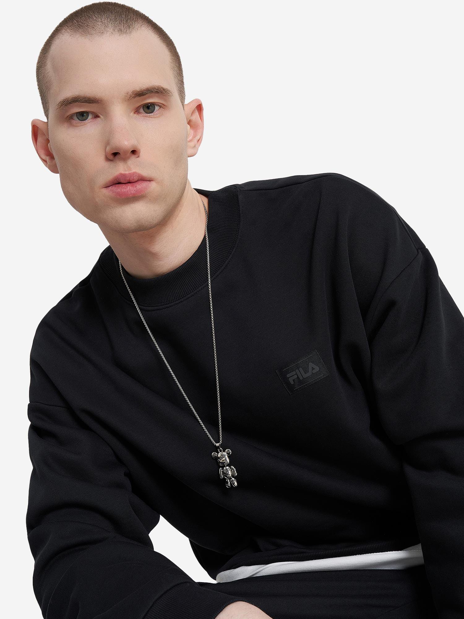 Акція на Світшот оверсайз чоловічий Fila Men's jumper 129492-99 44-46 Чорний від Rozetka