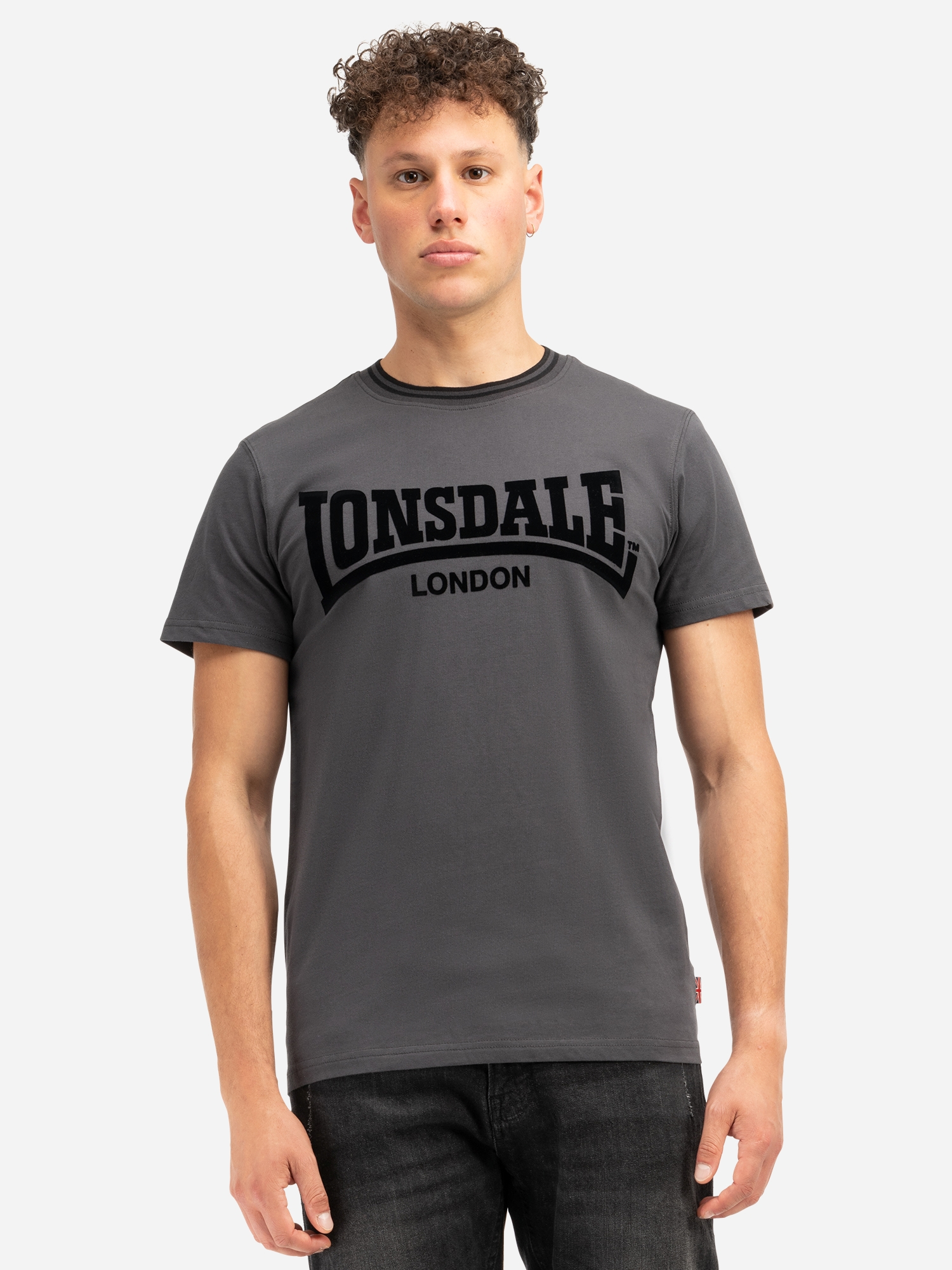 Акція на Футболка бавовняна довга чоловіча Lonsdale 117605-1572 M Anthracite/Black від Rozetka