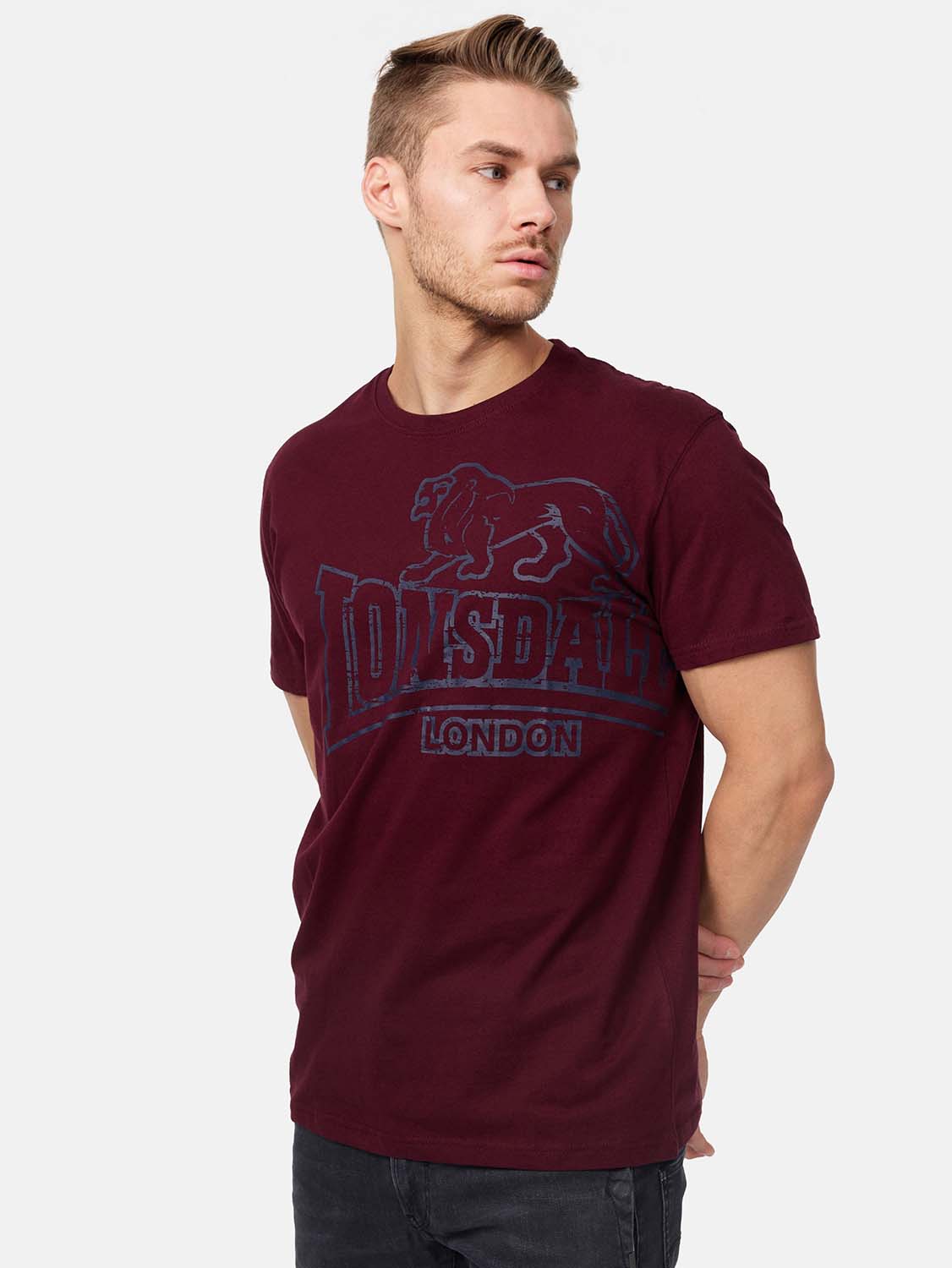 Акція на Футболка бавовняна довга чоловіча Lonsdale Langsett 111262-2011 L Vintage Oxblood від Rozetka