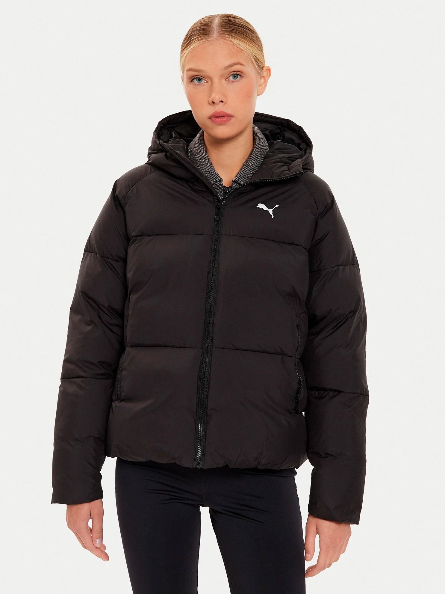 Акція на Куртка демісезонна з капюшоном жіноча Puma Poly Puffer Jacket 62648901 XS Чорна від Rozetka