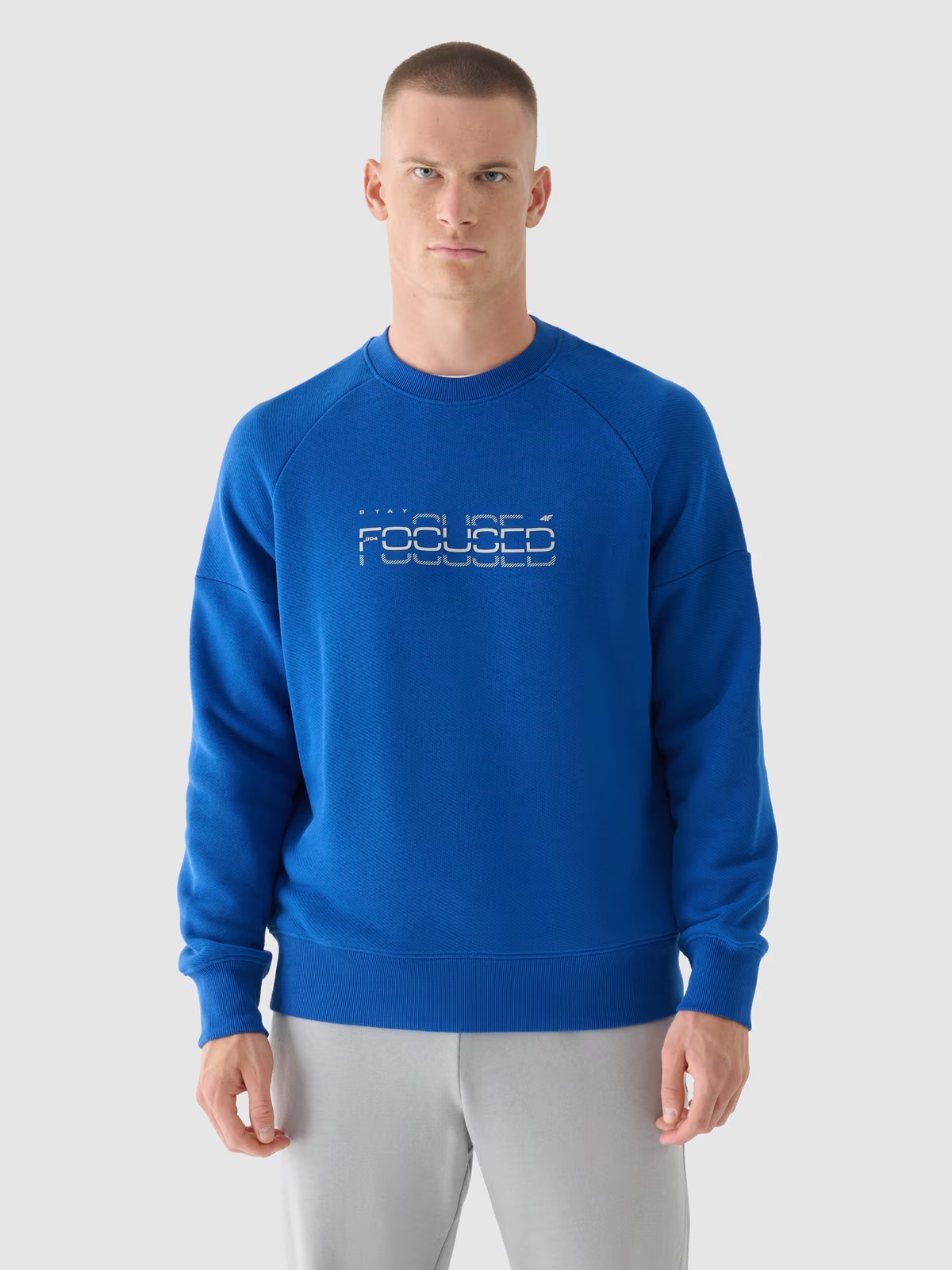 Акція на Світшот чоловічий 4F Sweatshirt M1255 4FWAW24TSWSM1255-33S L Блакитний від Rozetka