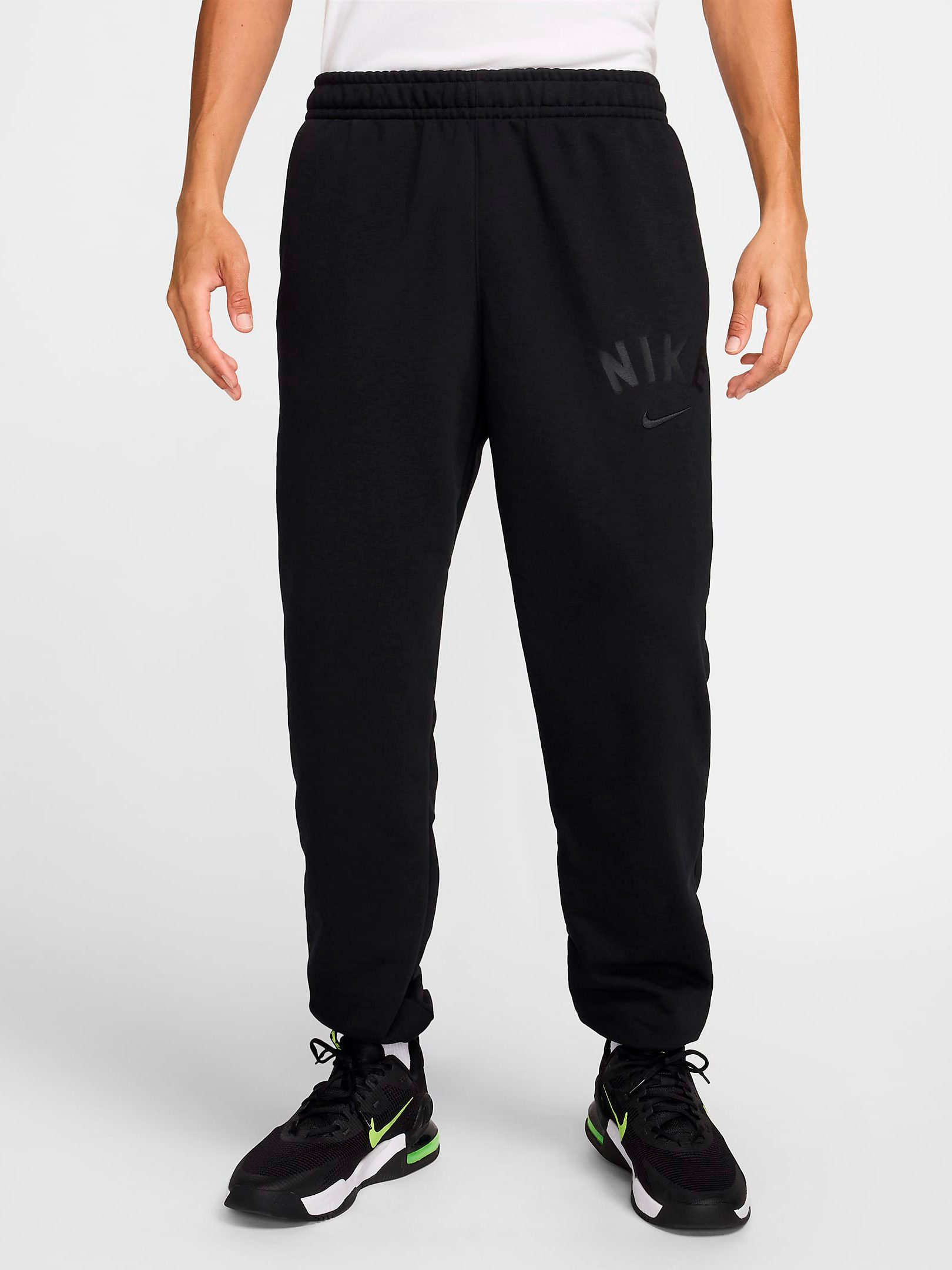 Акція на Спортивні штани утеплені чоловічі Nike M Nk Df Swoosh Fleece Jogger FV9946-010 L Чорні від Rozetka