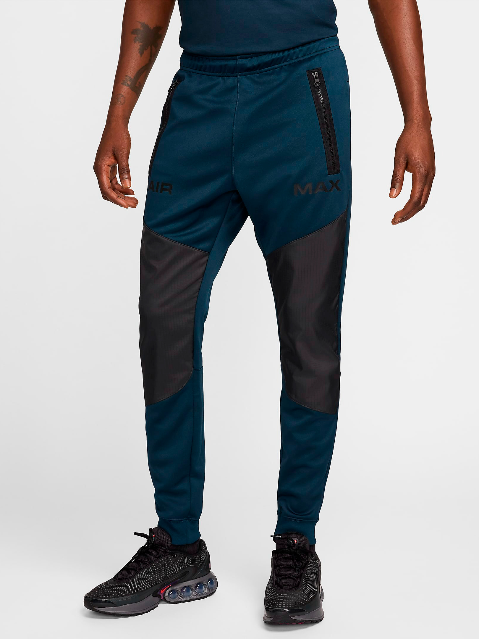 Акція на Спортивні штани чоловічі Nike M Nsw Air Max Pk Jogger HF6599-478 S Зелені від Rozetka