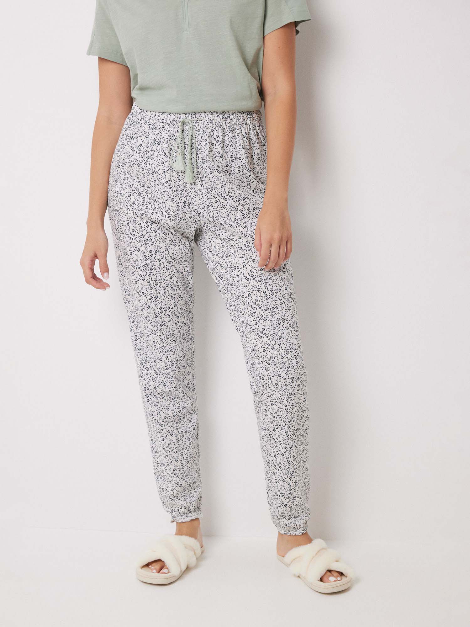 Акція на Піжамні штани жіночі бавовняні Women'Secret Mmc Flower Pant 3708447 XS Зелені від Rozetka