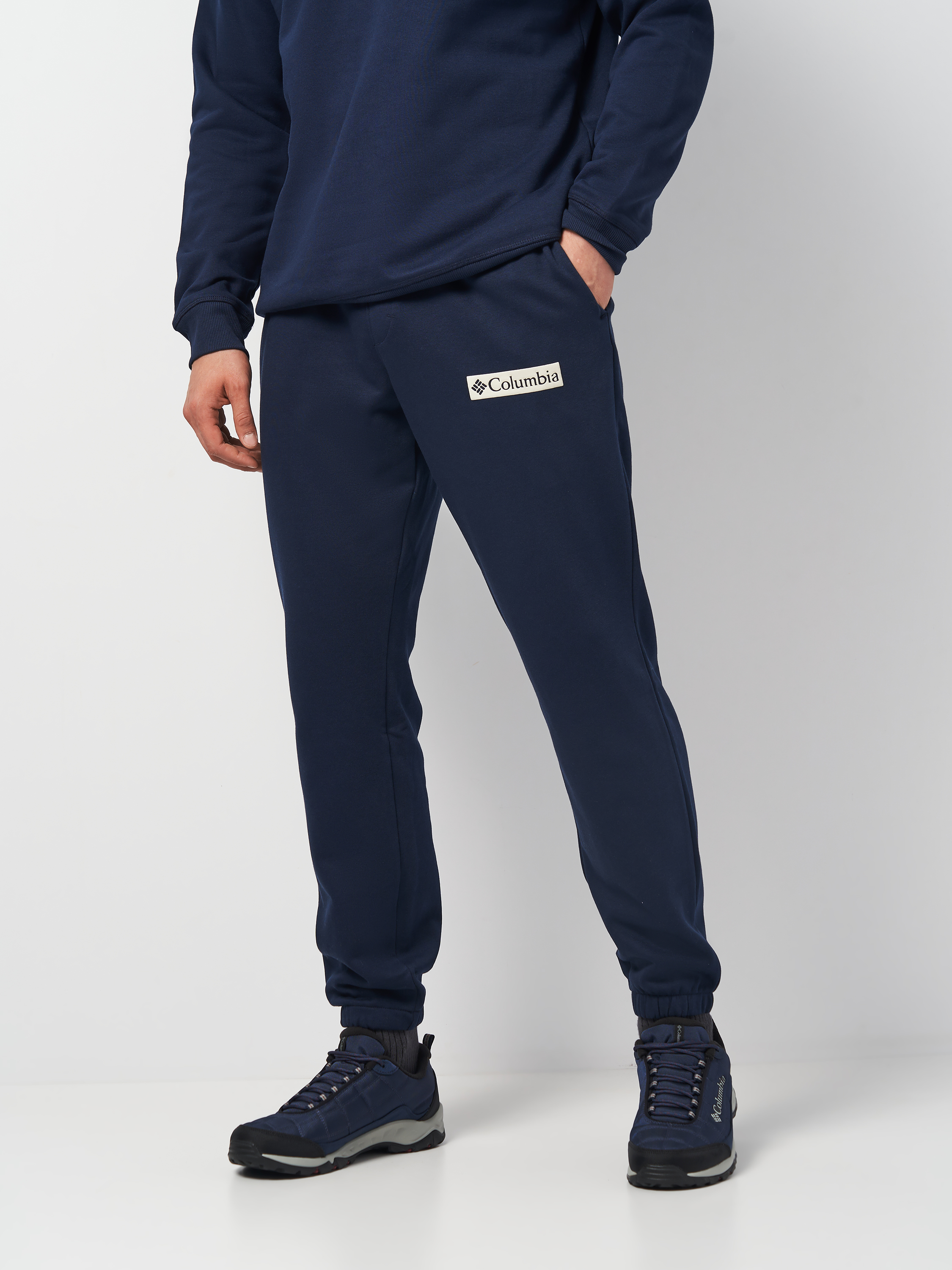 Акція на Спортивні штани чоловічі Columbia Beaumount Jogger 2126401-466 L Темно-сині від Rozetka