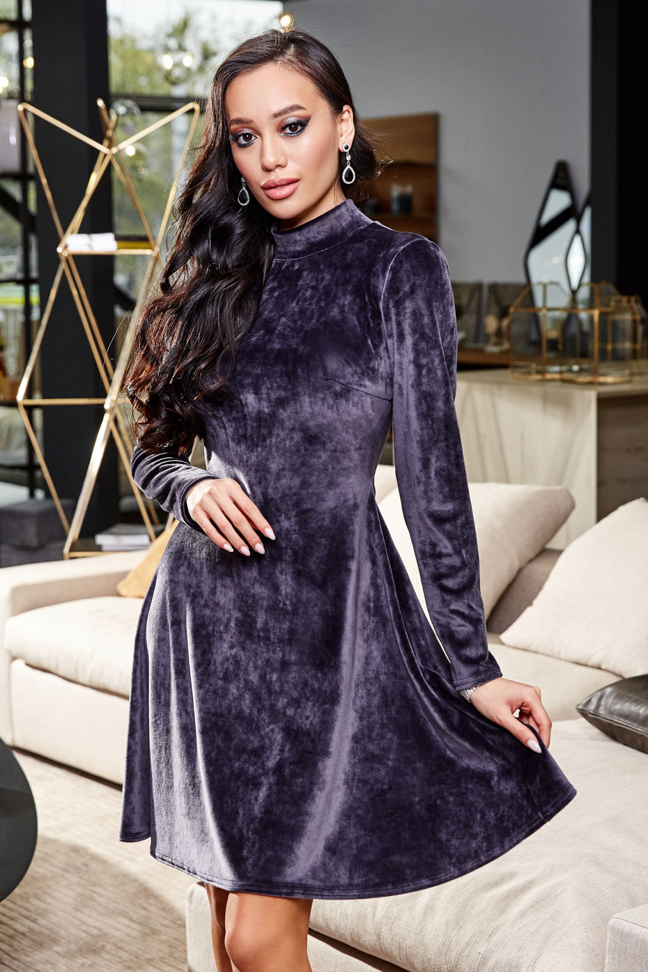 

Женское Seventeen расклешенное платье из велюра фиолетового цвета  (1651.4380, Женское Seventeen расклешенное платье из велюра фиолетового цвета S (1651.4380)