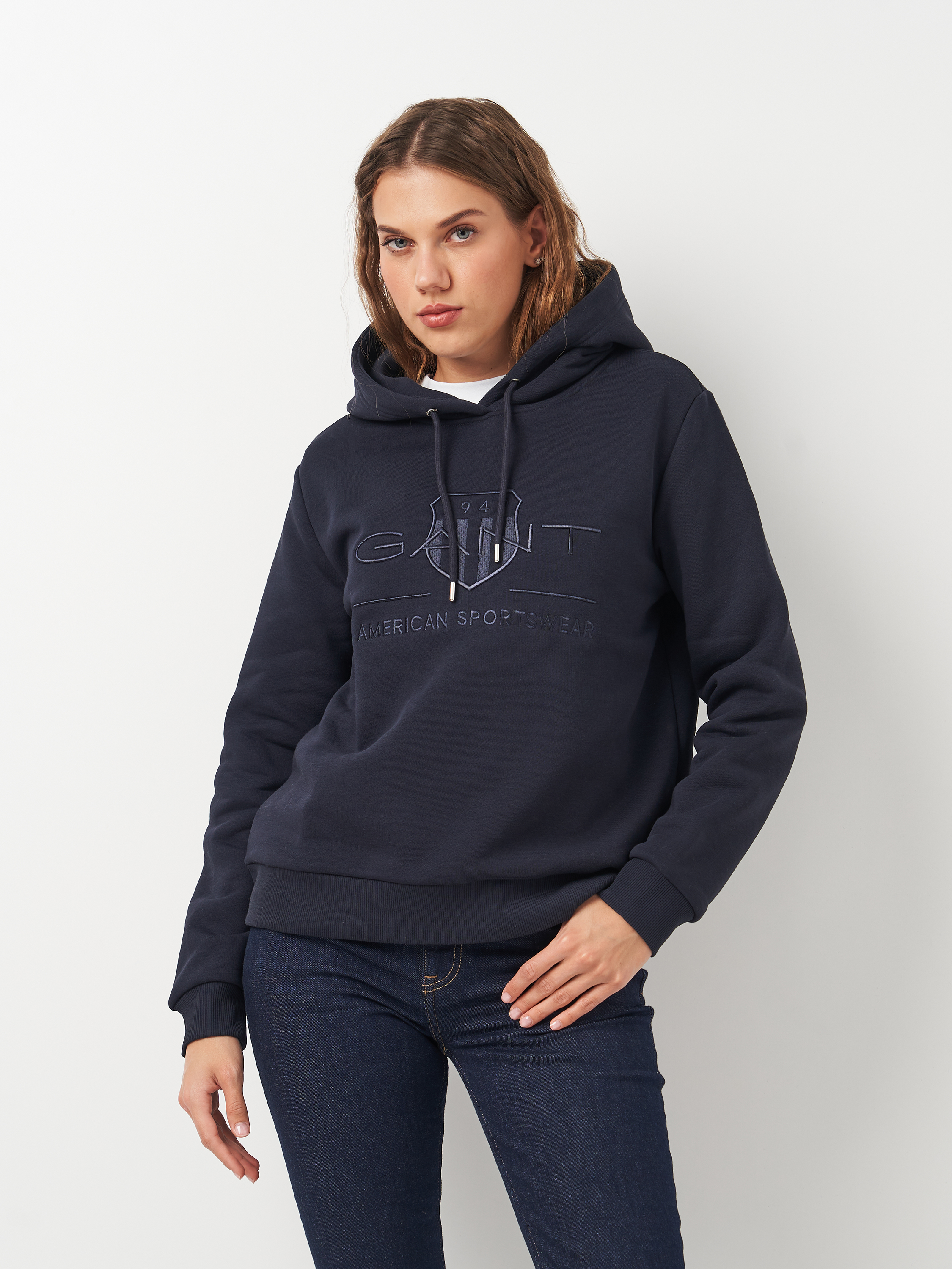 Акція на Худі жіноче GANT Reg Tonal Shield Hoodie 4203648-433 XL Синє від Rozetka