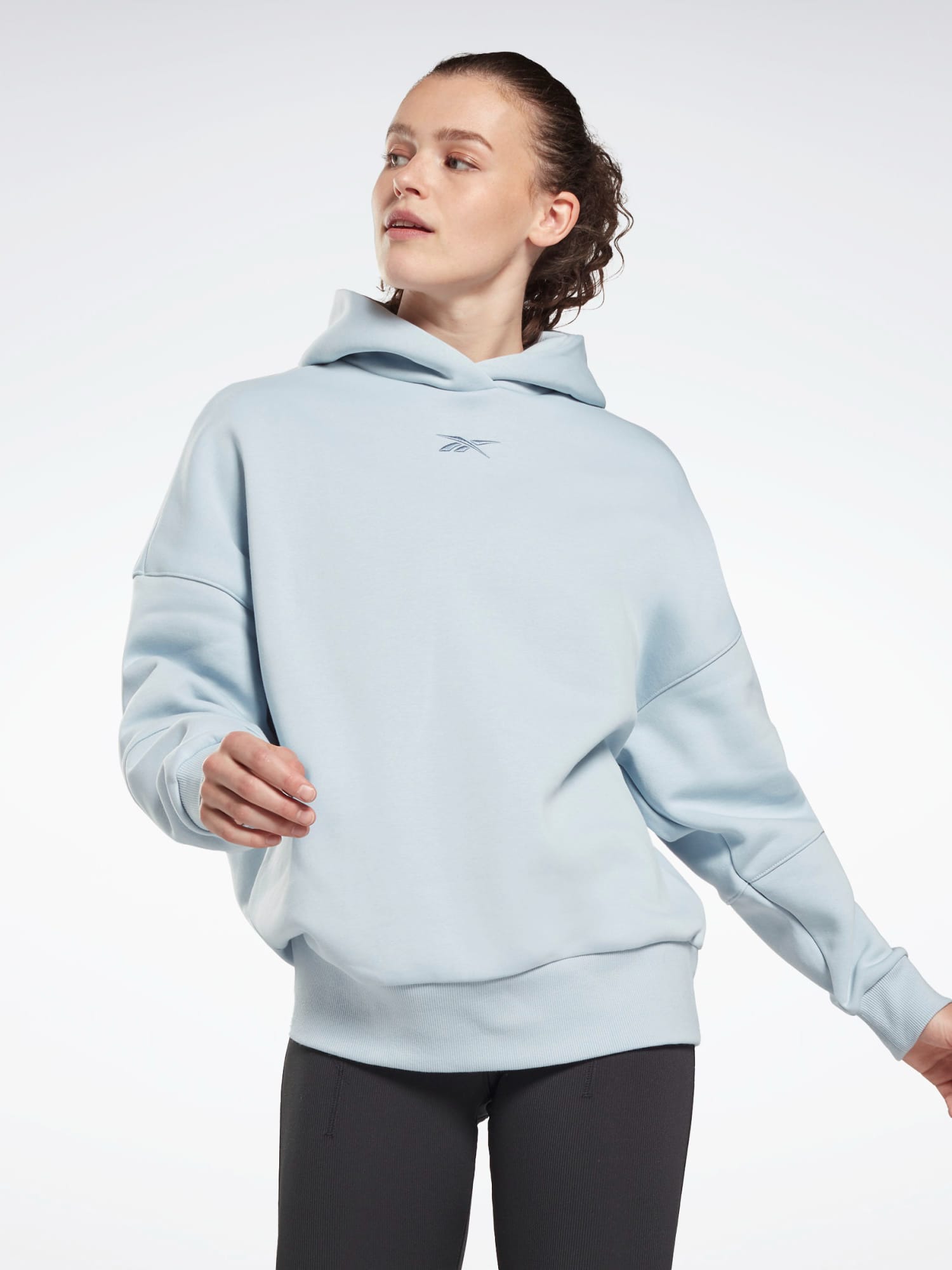 Акція на Худі оверсайз жіноче Reebok Sr Oversized Hoodie GU5845 L Блакитне від Rozetka