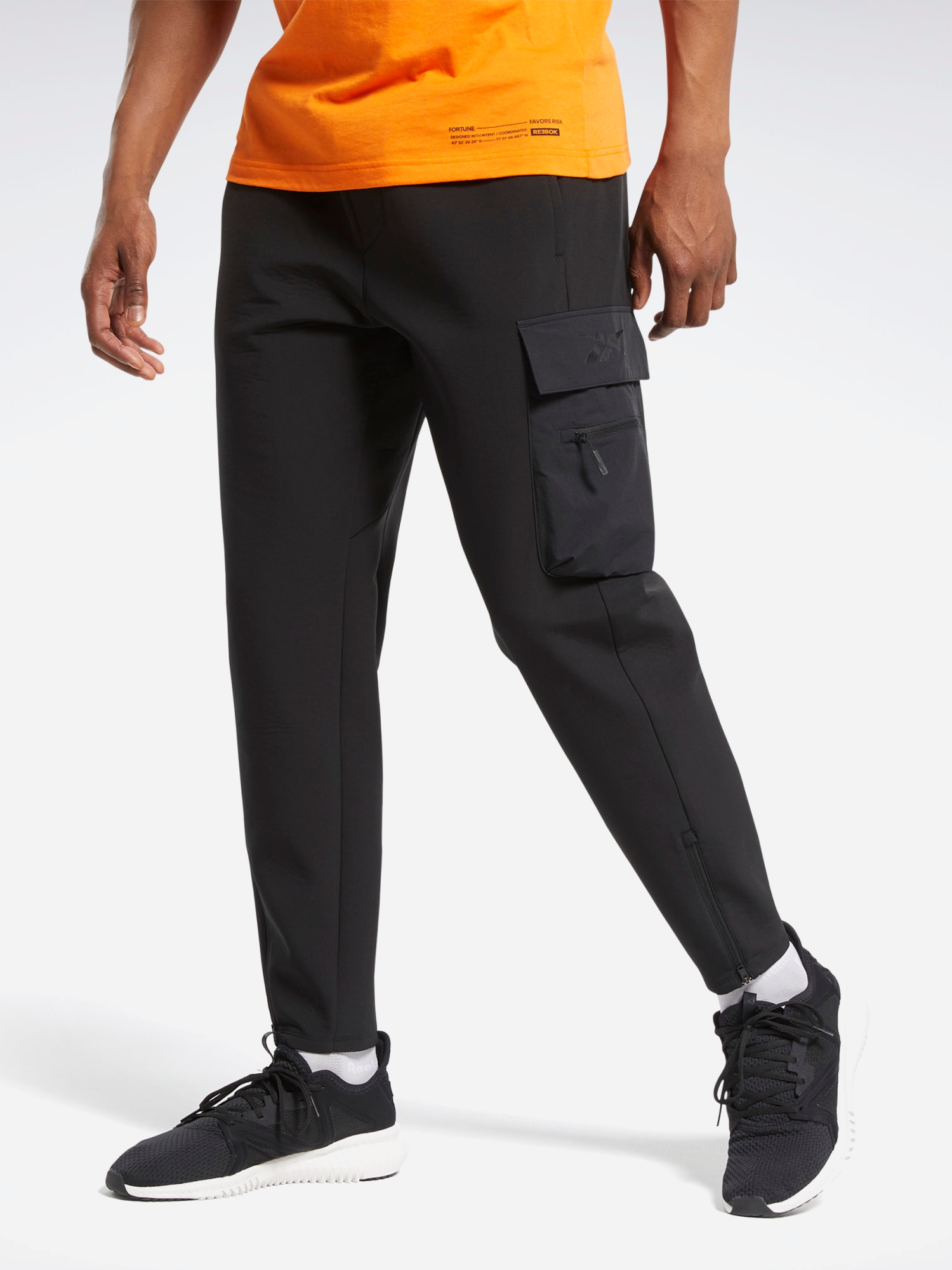 Акція на Спортивні штани чоловічі Reebok Ts Edgeworks Pant FS8493 S Чорні від Rozetka