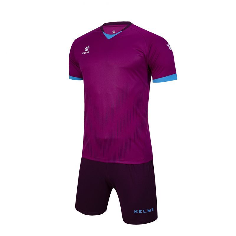 

Комплект футбольной формы Kelme MIRIDA фиолетово-черный XL 3801096.9508