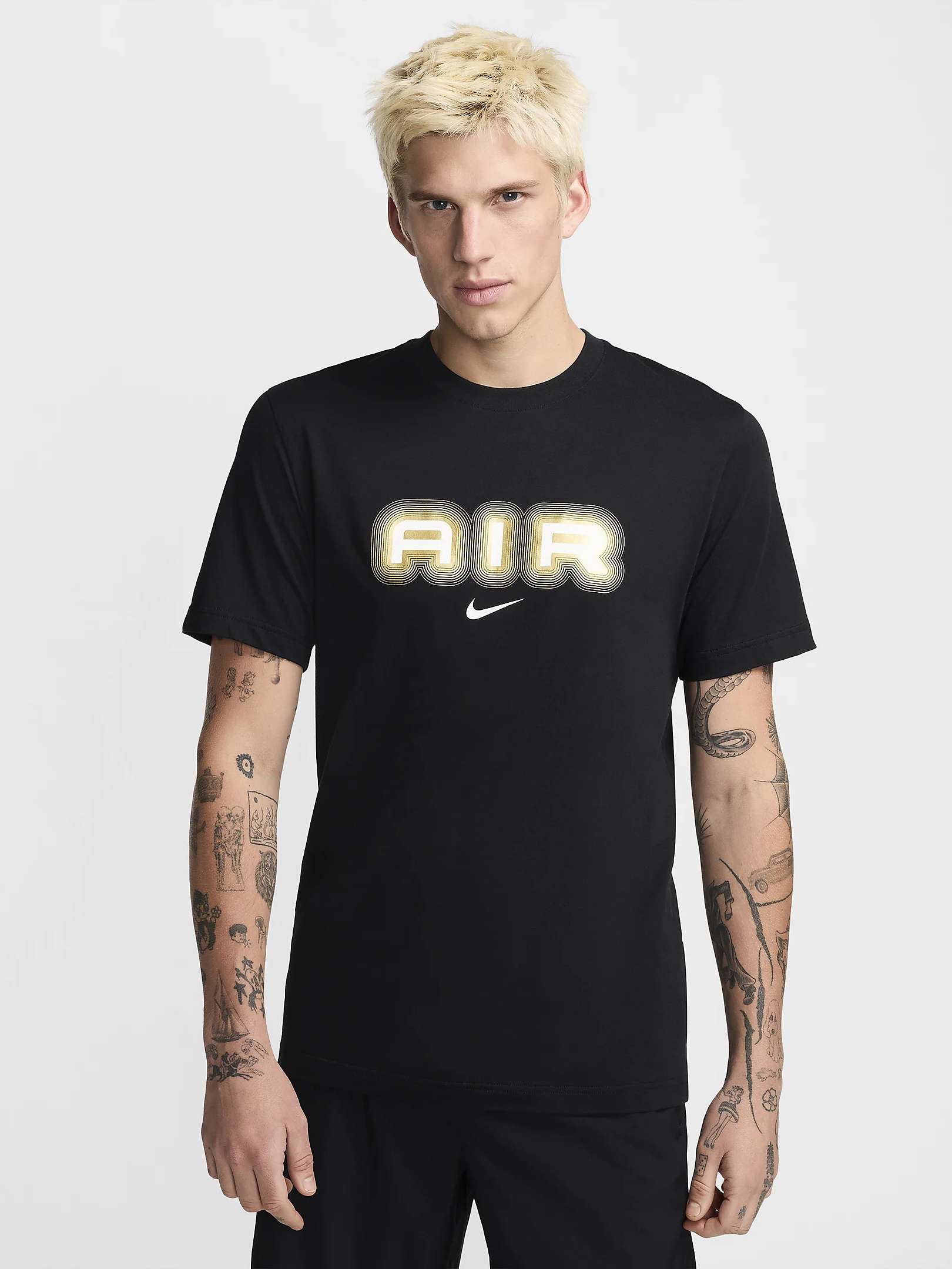 Акція на Футболка бавовняна чоловіча Nike M Nsw Sw Air Graphic Tee HM0185-010 S Чорна від Rozetka