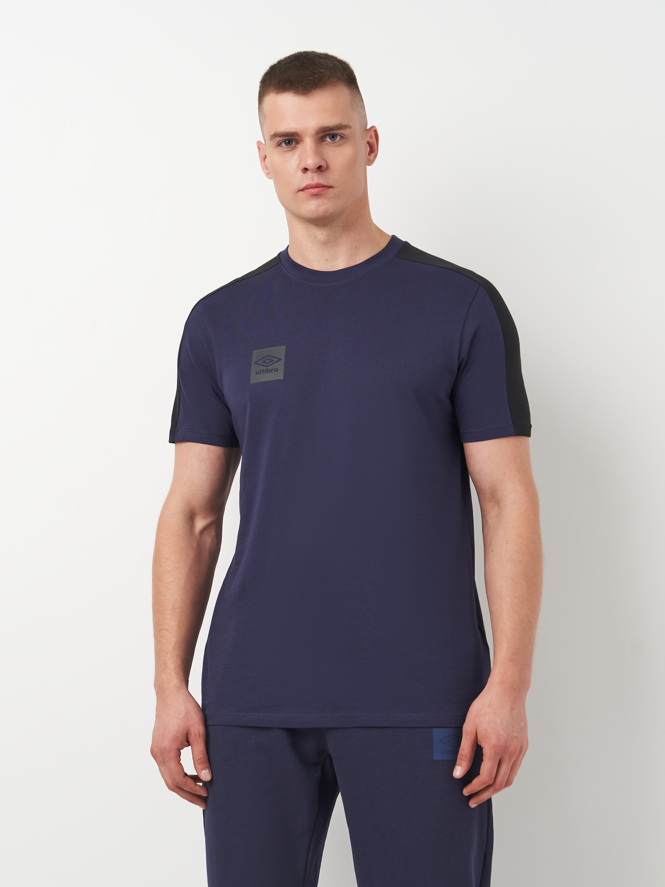 Акція на Футболка бавовняна довга чоловіча Umbro Terrace Tee 66543U-9T7 S Темно-сіра від Rozetka