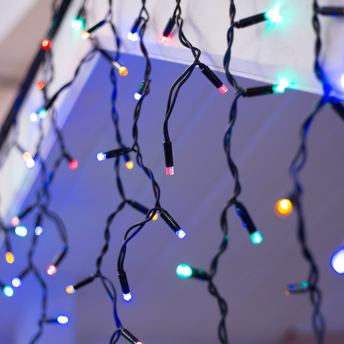 

Новогодняя разноцветная гирлянда для улицы Xmas M-2 120 LED Бахрома черная 5х0.5 м. светодиодная уличная (1008223-Other-1)