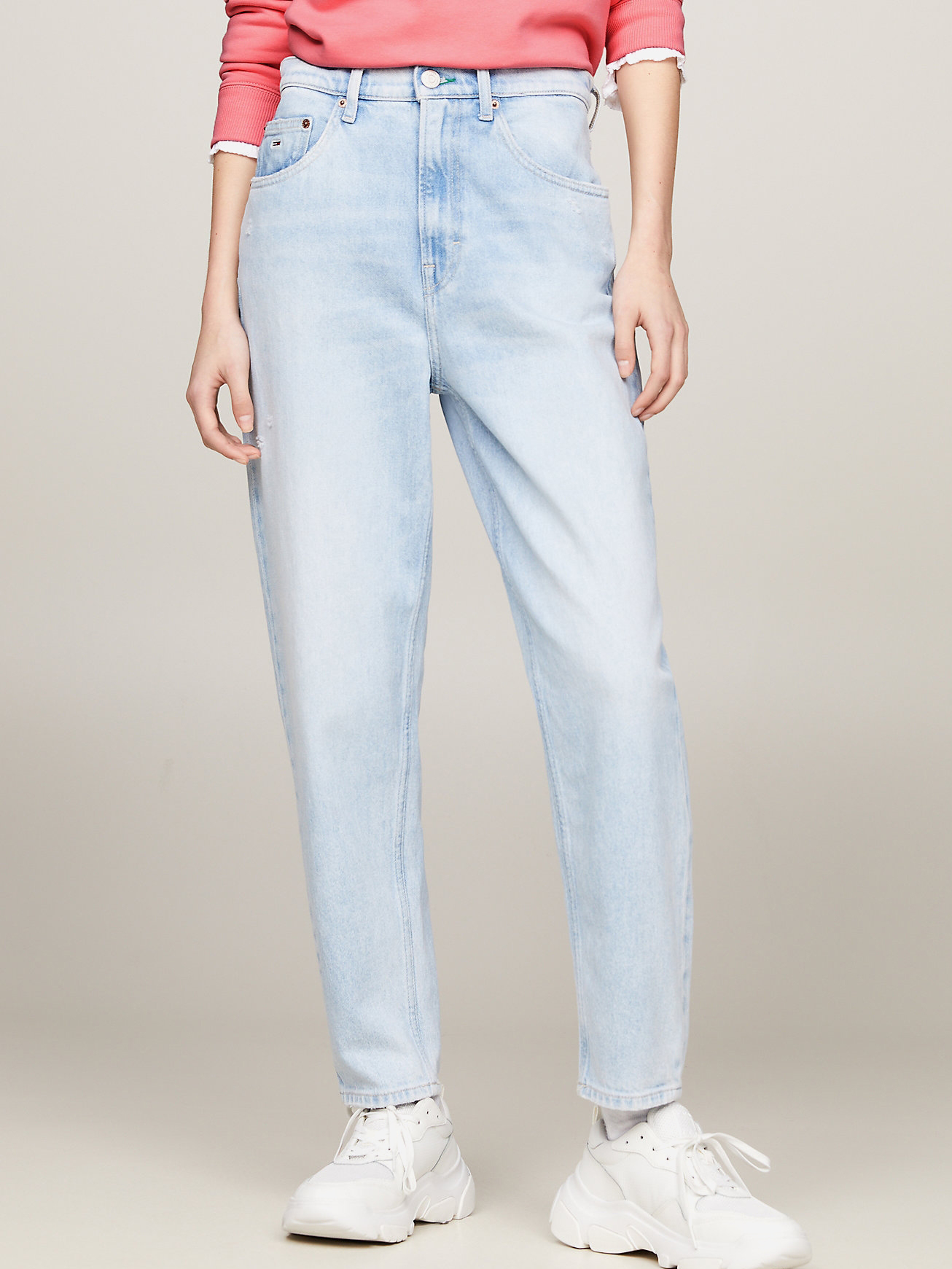 Акція на Джинси Regular Fit жіночі Tommy Jeans DW0DW17617-1AB 29/30 Блакитні від Rozetka
