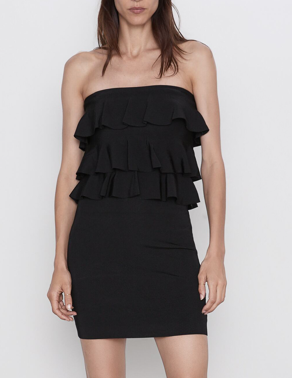 

Платье Zara Ж1050371 (2142/108/800) цвет черный S