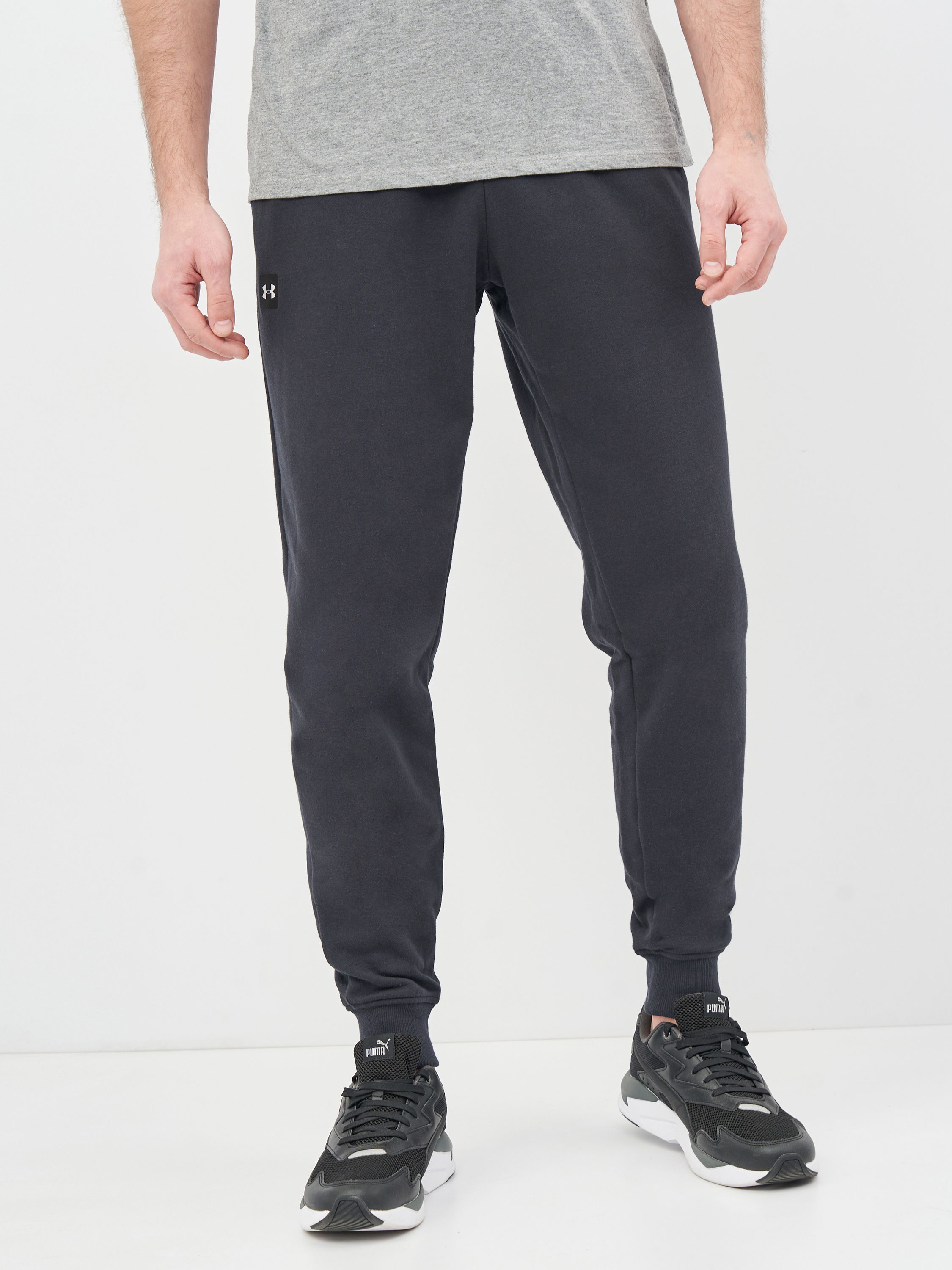 

Спортивные штаны Under Armour 1357128-001 L Черные