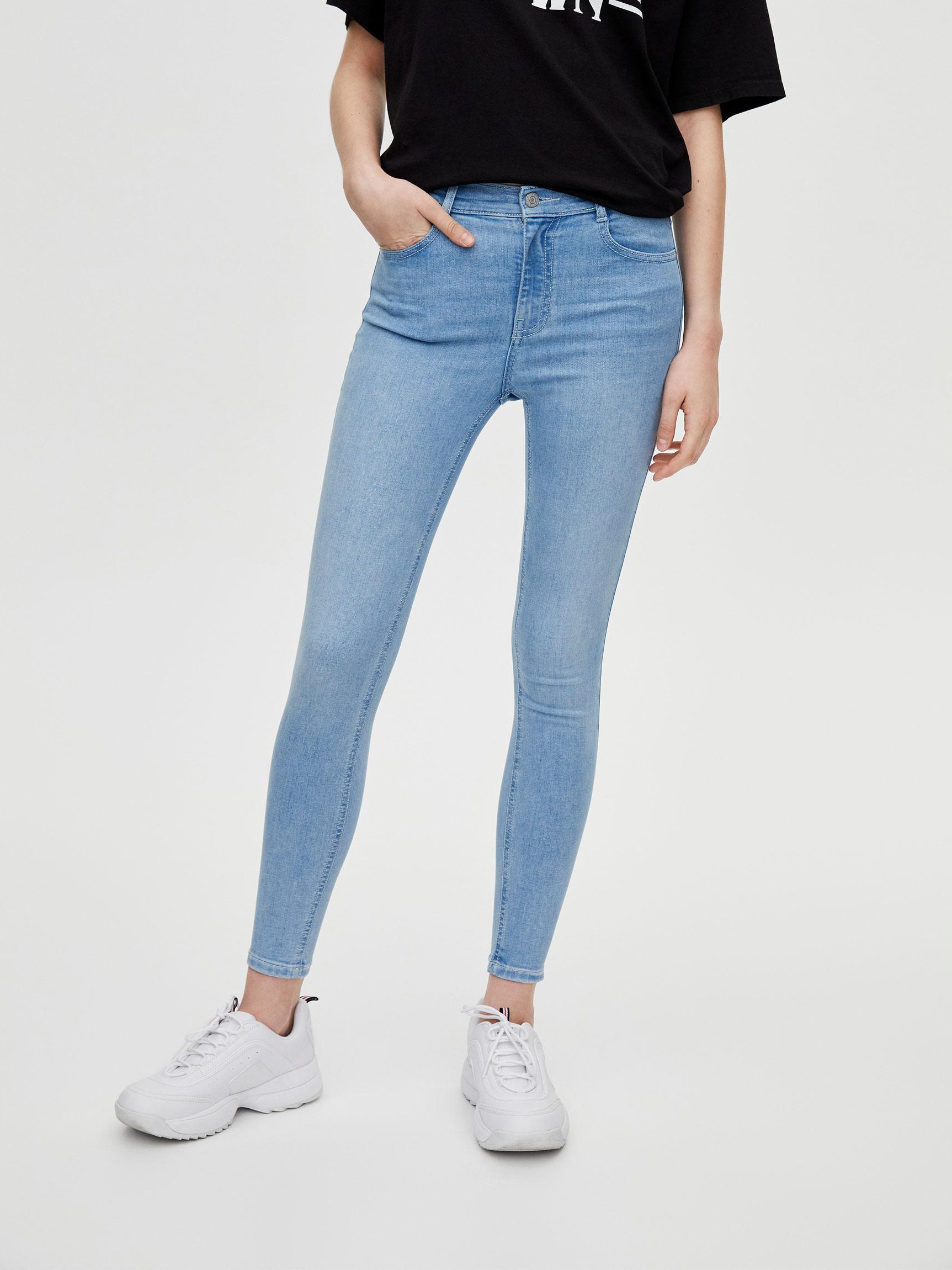 Акція на Джинси Pull & Bear XAZ259891QWHH 38 Блакитні від Rozetka