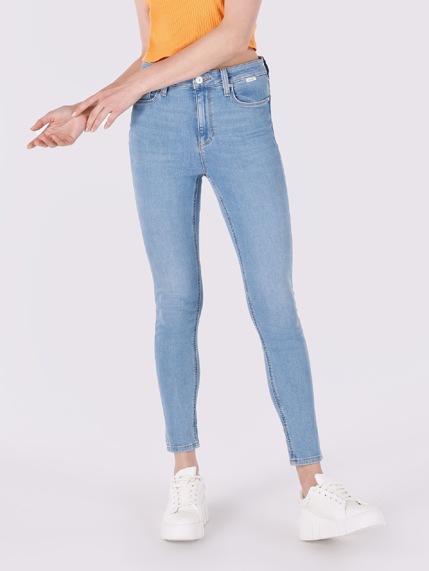 Акція на Джинси Skinny жіночі Colin's 759 Lara CL1064313DN42660 24-30 Сині від Rozetka