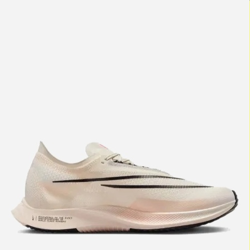 Акція на Чоловічі кросівки Nike Zoomx Streakfly DJ6566-105 42 (8.5US) 26.5 см Бежеві від Rozetka