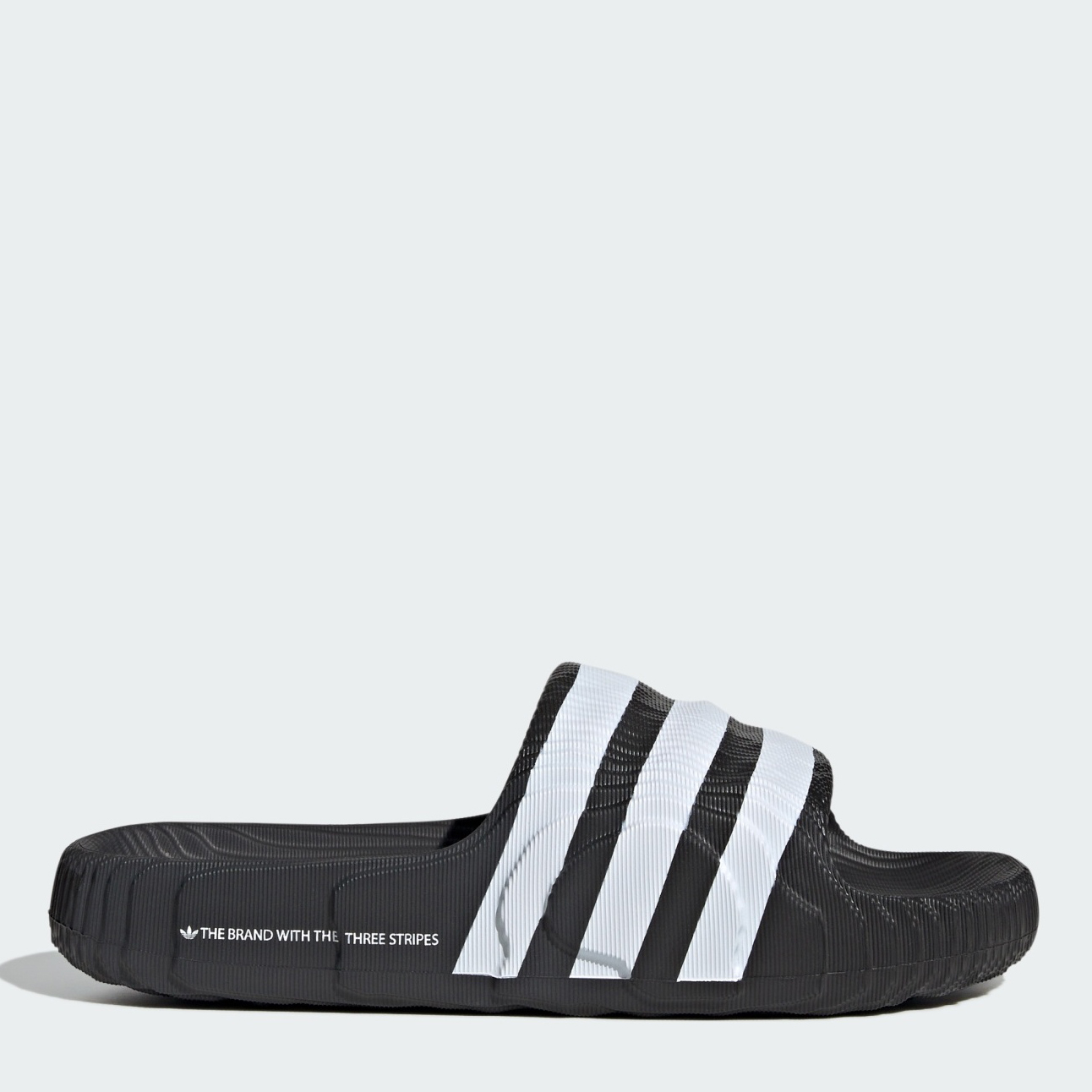 Акція на Чоловічі шльопанці для пляжу Adidas Adilette 22 IF3670 40.5 (7UK) 25.5 см Cblack/Cblack/Ftwwht від Rozetka