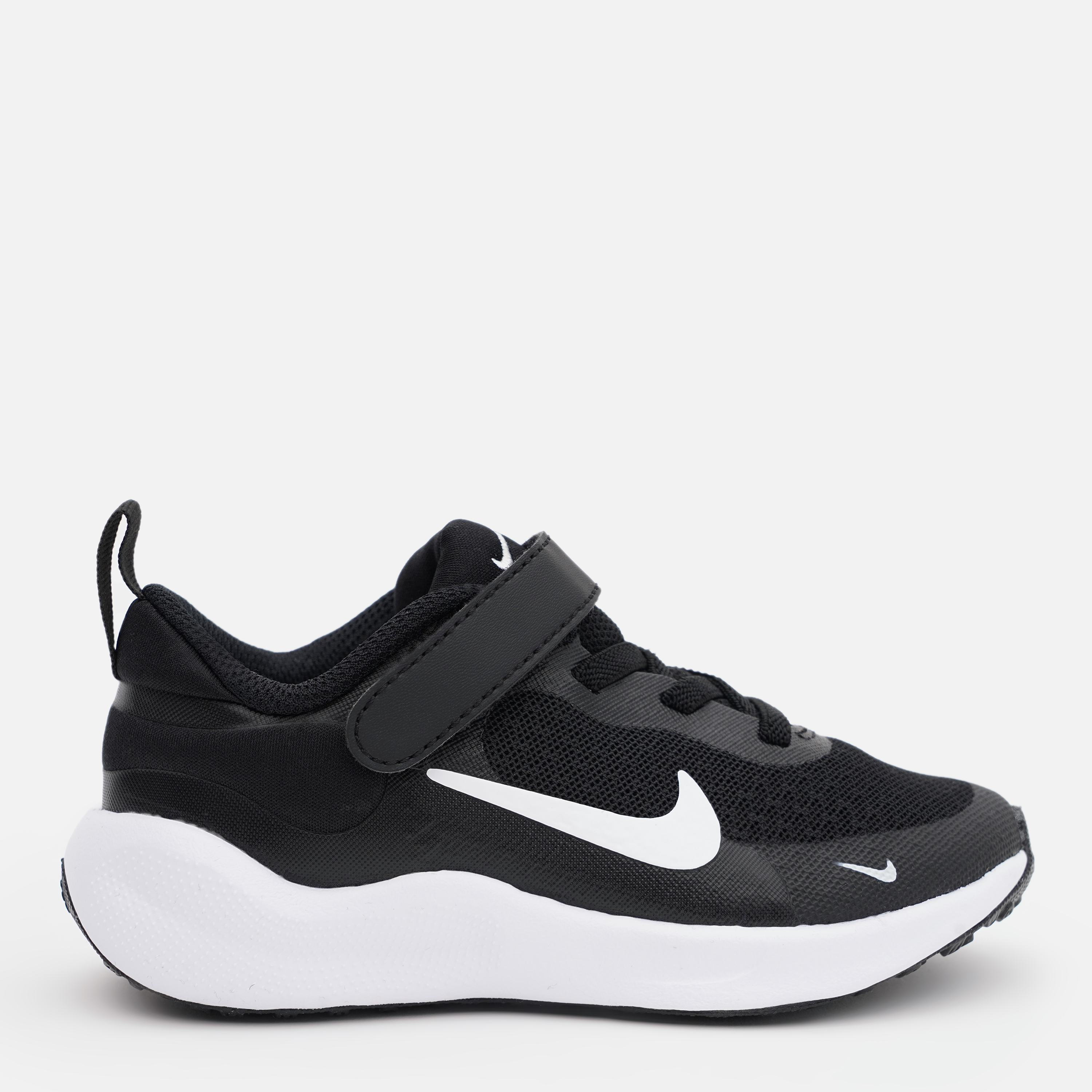 Акція на Дитячі кросівки для хлопчика Nike Revolution 7 (Psv) FB7690-003 28 (11C) Чорні від Rozetka