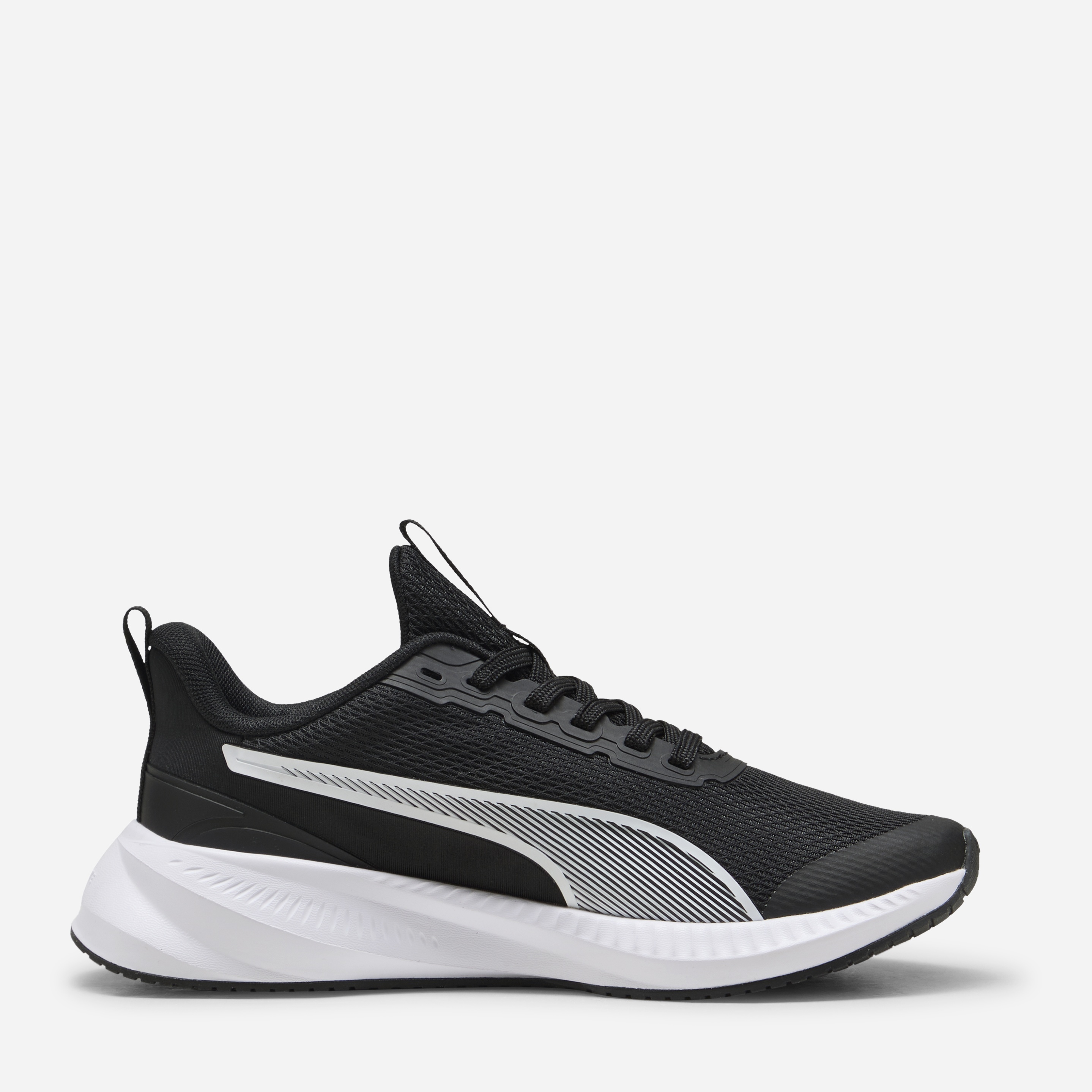 Акція на Підліткові кросівки для хлопчика Puma Flyer Lite 3 40152601 36 Black-White від Rozetka