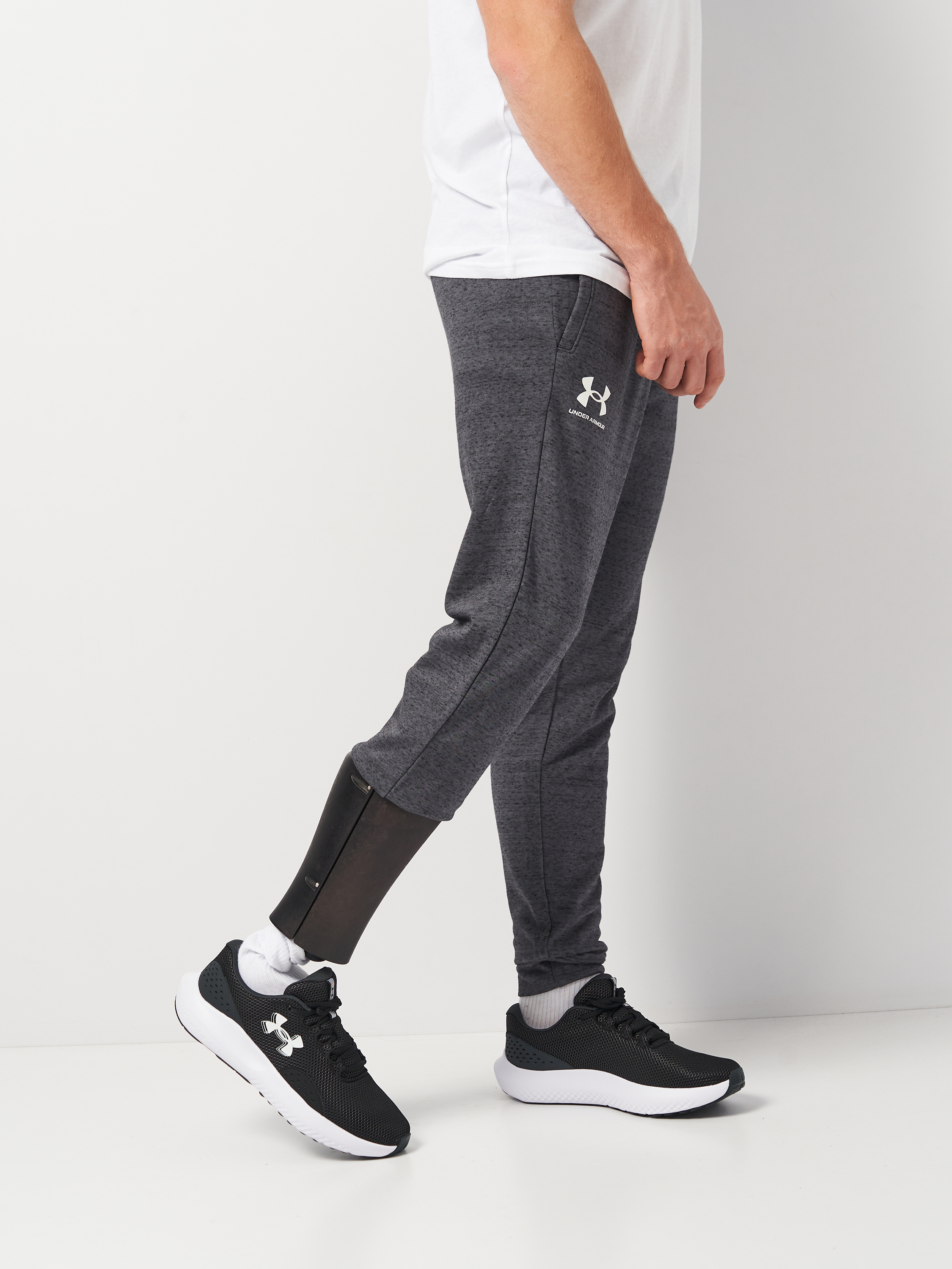 Акція на Спортивні штани чоловічі Under Armour Ua Rival Terry Jogger 1380843-025 XL Сірі від Rozetka