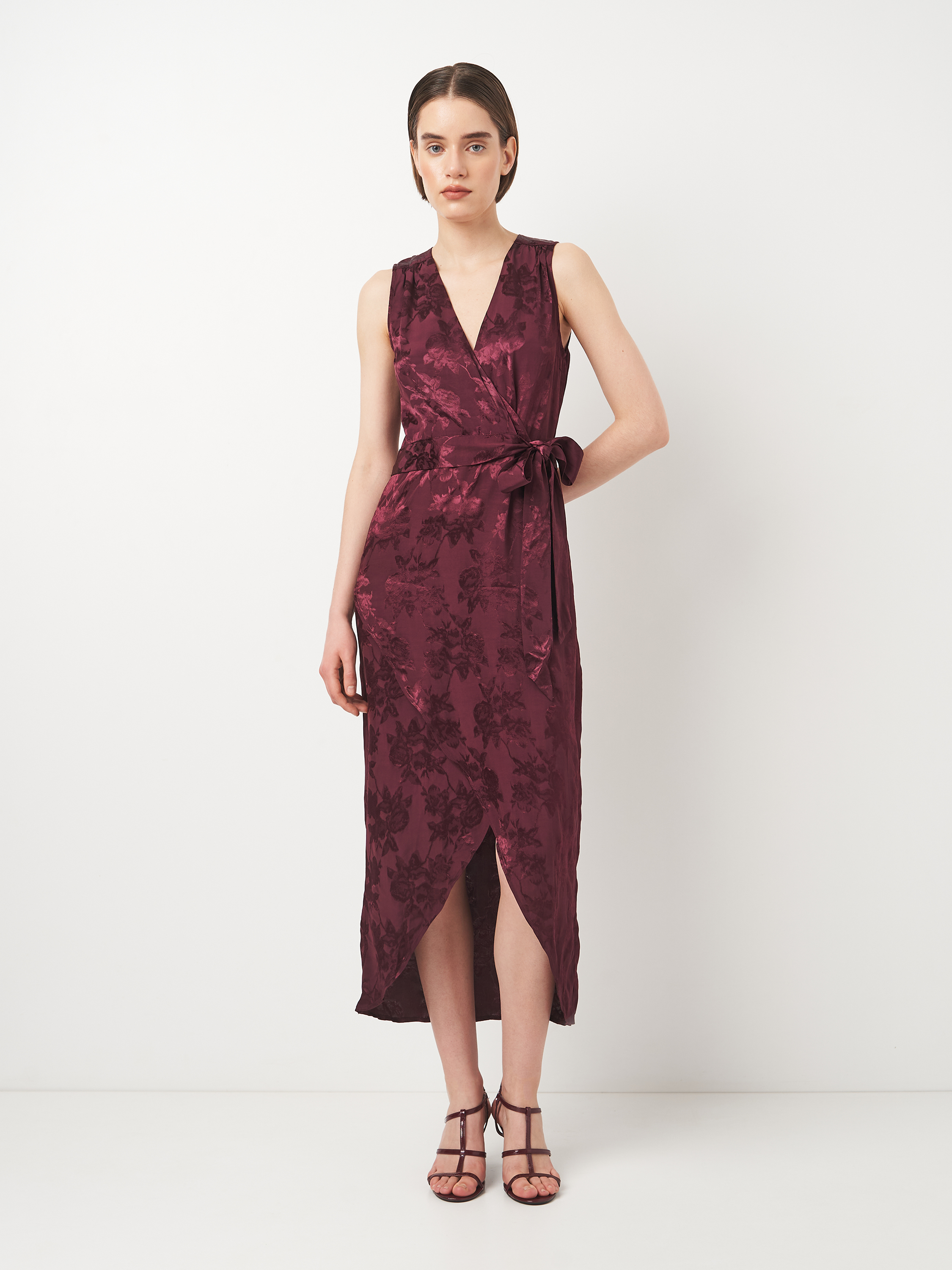 Сукня міді літня жіноча H&M 658876p08 34 Бордова від Rozetka на платформі USKIDKA Акція на Сукня міді літня жіноча H&M 658876p08 34 Бордова від Rozetka
