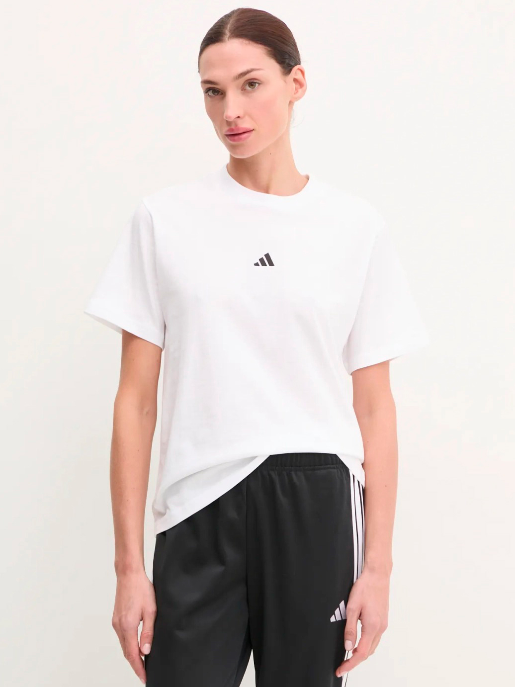 Акція на Футболка бавовняна жіноча Adidas W Sl Sj T JC5944 M White/Black від Rozetka