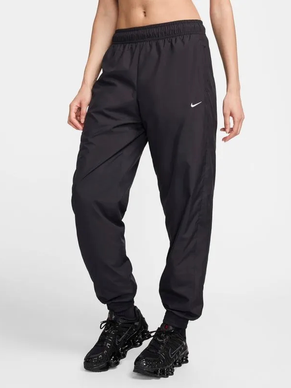 Спортивні штани жіночі Nike Classic Wovens FV7660-010 S Чорні від Rozetka на платформі USKIDKA Акція на Спортивні штани жіночі Nike Classic Wovens FV7660-010 S Чорні від Rozetka