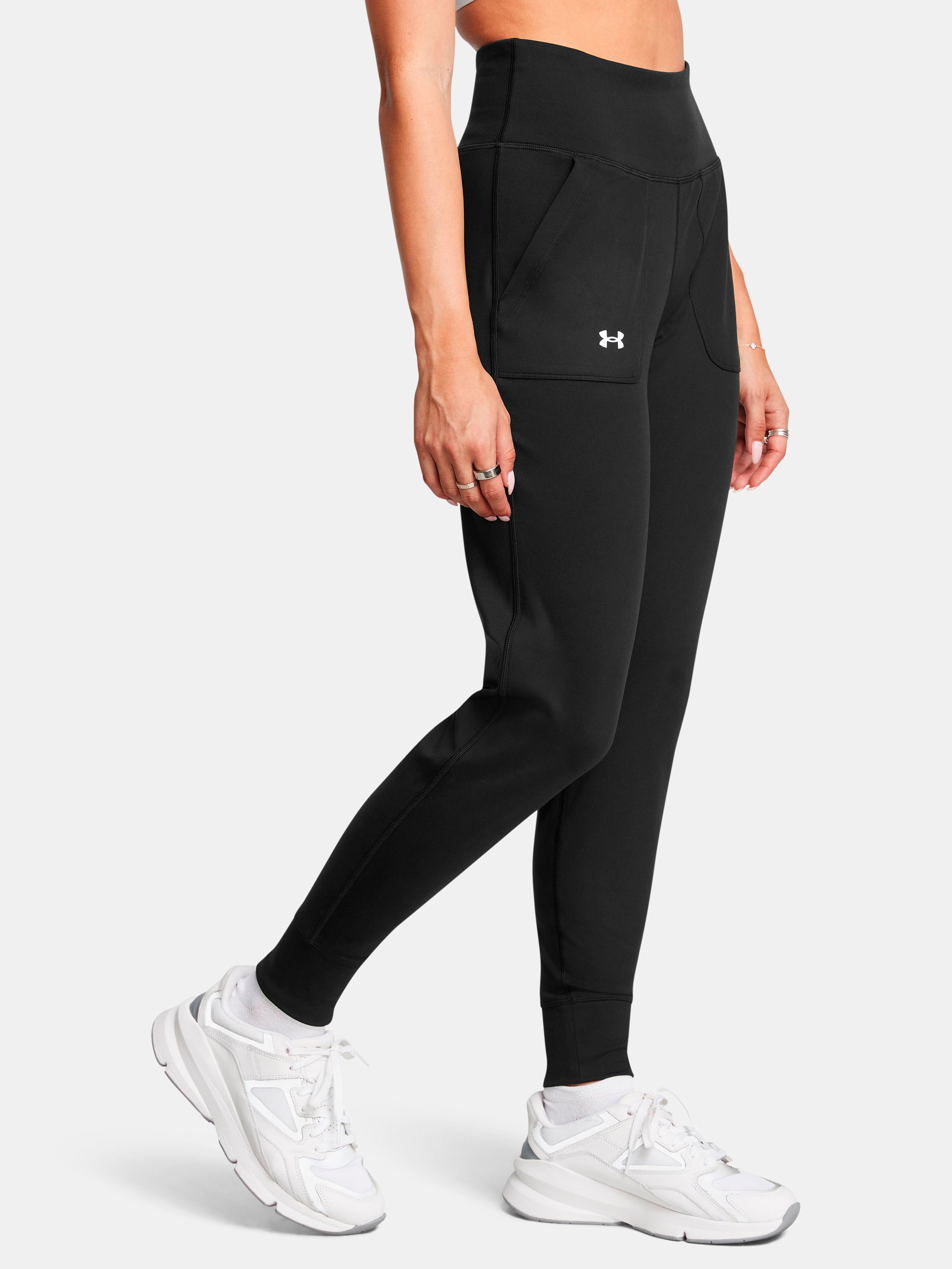 Спортивні штани жіночі Under Armour Motion Jogger 1375077-002 L Чорні від Rozetka на платформі USKIDKA Акція на Спортивні штани жіночі Under Armour Motion Jogger 1375077-002 L Чорні від Rozetka