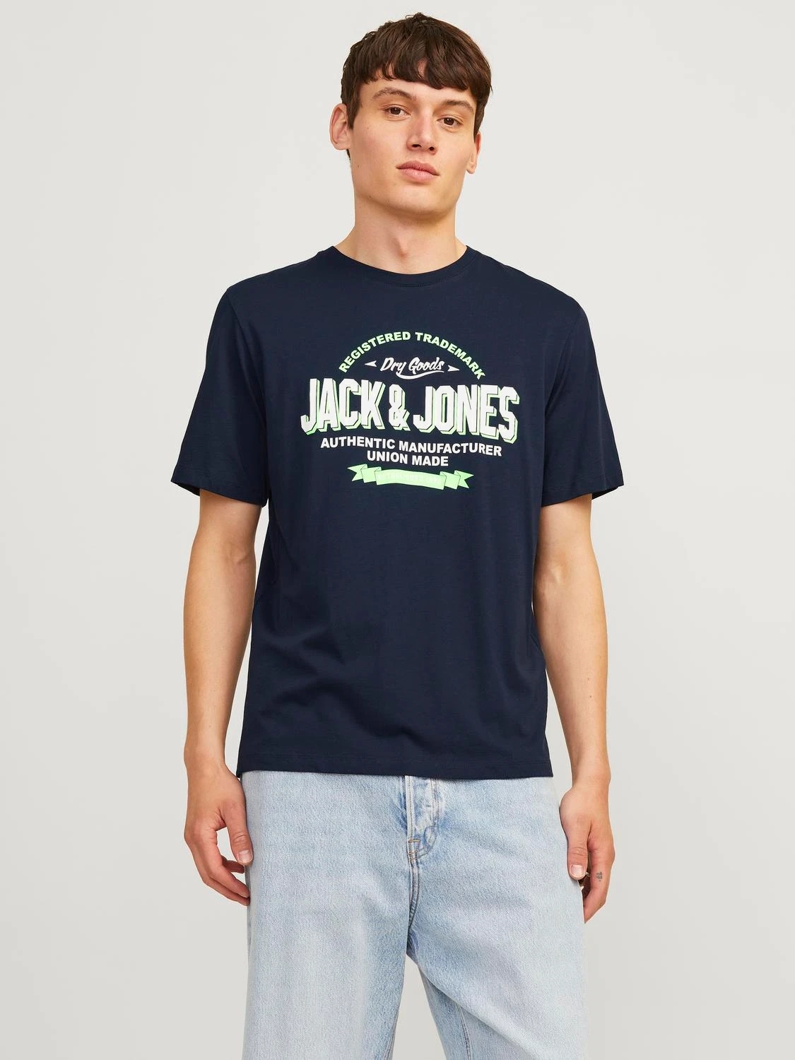 Акція на Футболка бавовняна довга чоловіча Jack & Jones 12254862 M Темно-синя від Rozetka