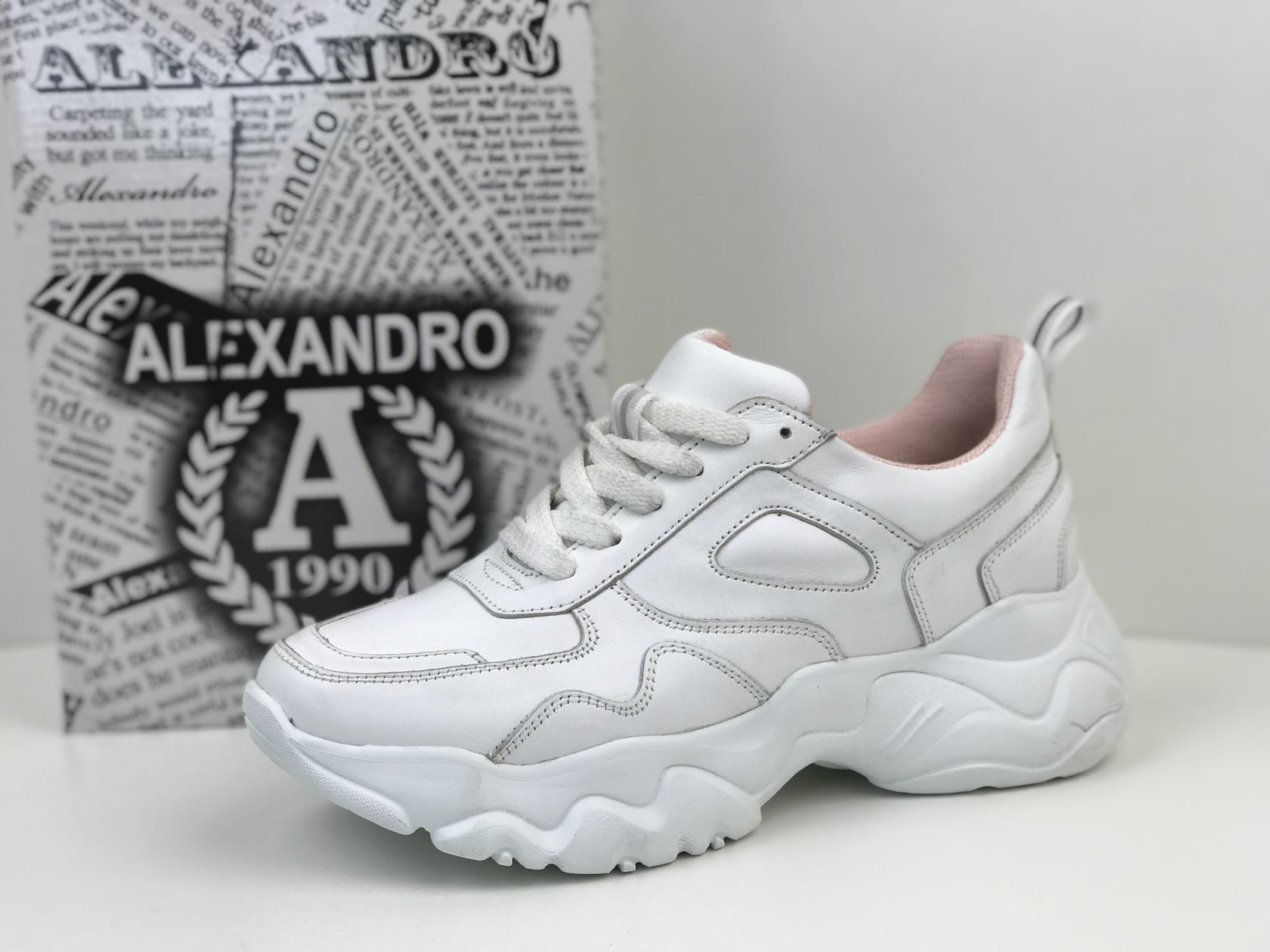 

Кроссовки Женские Alexandro 41 Белые Весенние Кожанные