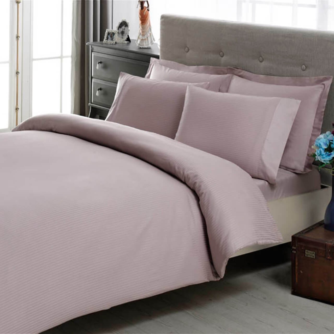 

Двуспальный King Size комплект ТАС Premium Basic Lila Сатин-Stripe лиловый цвет
