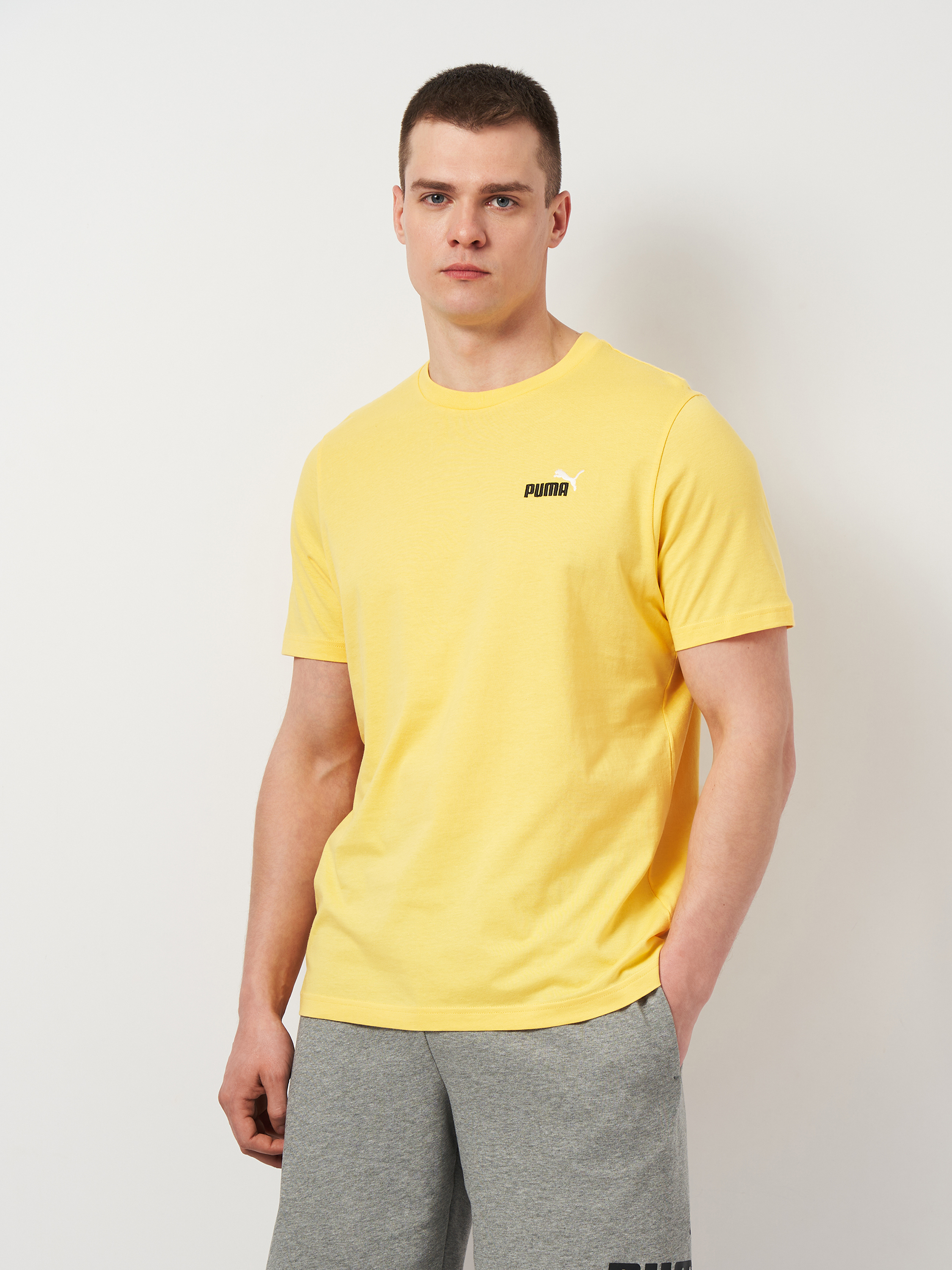 Акція на Футболка бавовняна довга чоловіча Puma Ess 2 Color Small No. 1 Logo Tee 68471755 S Sunny Yellow від Rozetka