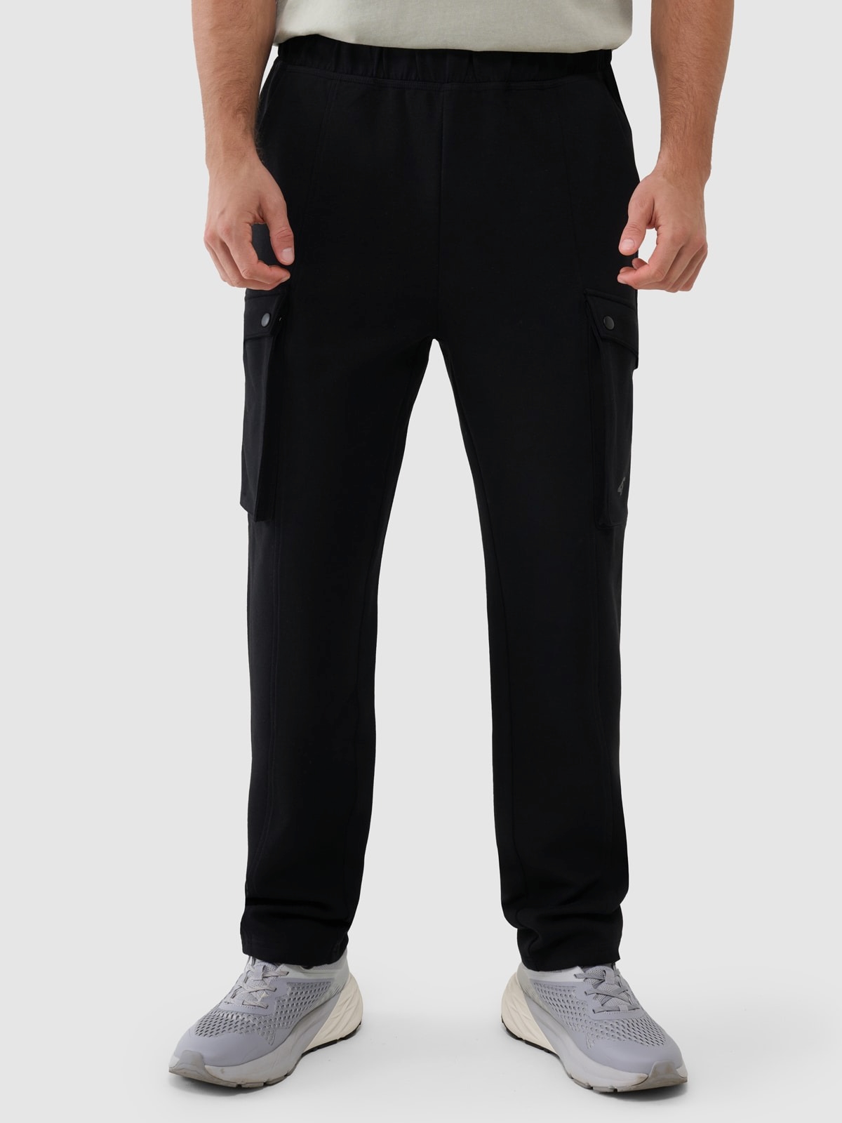 Спортивні штани чоловічі 4F 4FWSS25TTROM0990-20S XL Чорні від Rozetka на платформі USKIDKA Акція на Спортивні штани чоловічі 4F 4FWSS25TTROM0990-20S XL Чорні від Rozetka