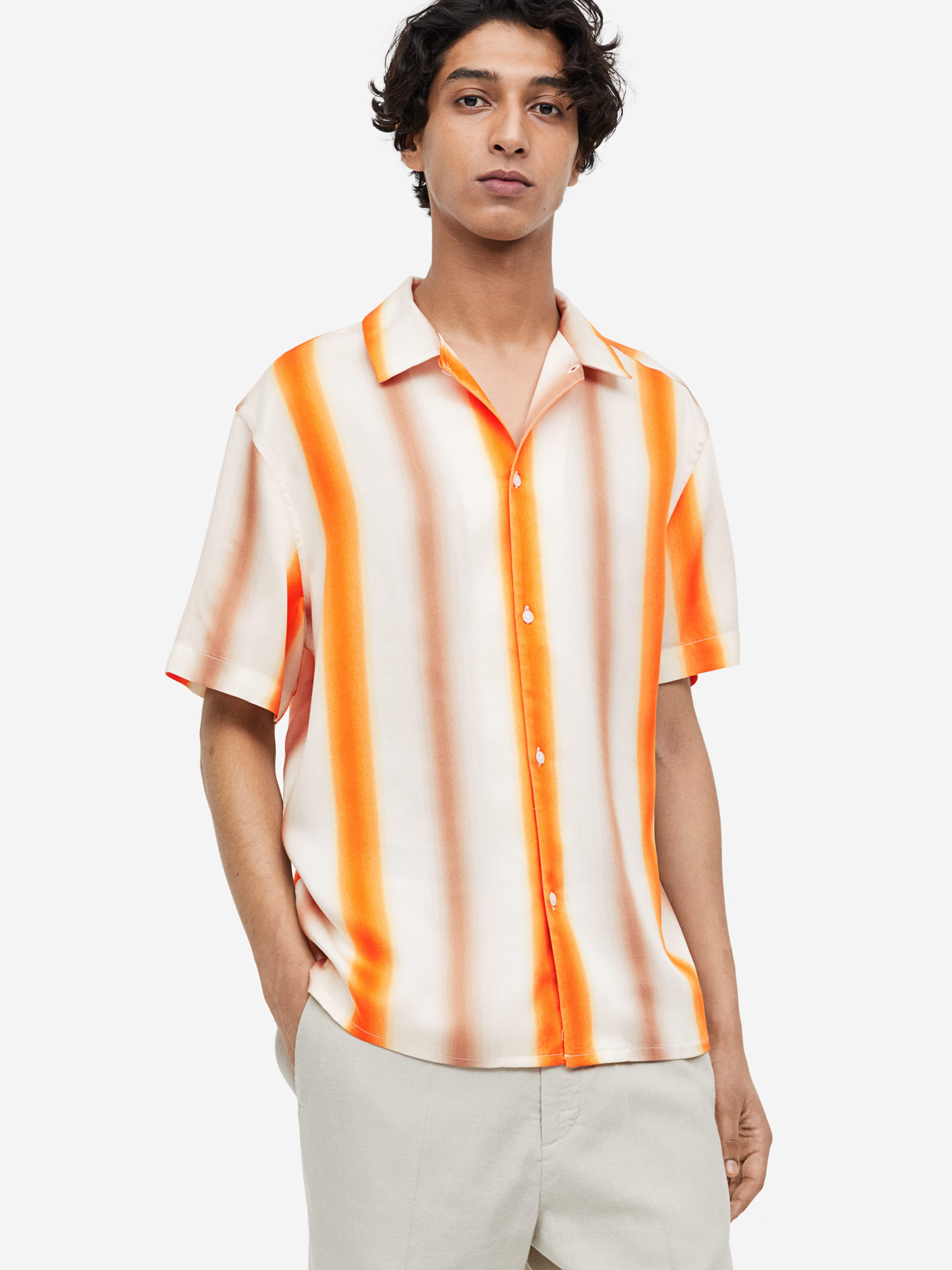 Сорочка літня чоловіча H&M 703672025c20 S Комбінована від Rozetka на платформі USKIDKA Акція на Сорочка літня чоловіча H&M 703672025c20 S Комбінована від Rozetka