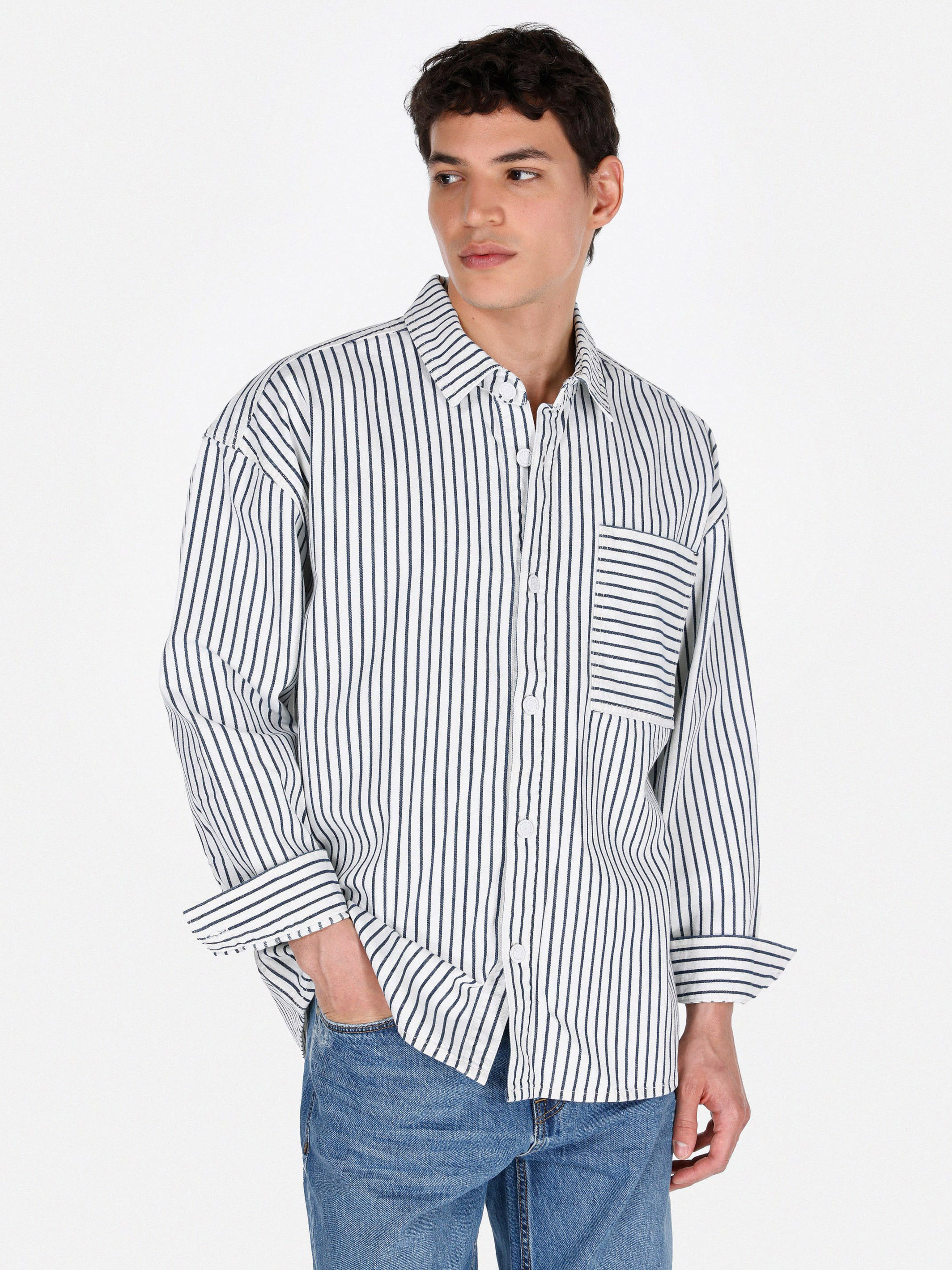 Сорочка джинсова оверсайз чоловіча Colin's CL1075128DN03917 S Stripe Wash від Rozetka на платформі USKIDKA Акція на Сорочка джинсова оверсайз чоловіча Colin's CL1075128DN03917 S Stripe Wash від Rozetka