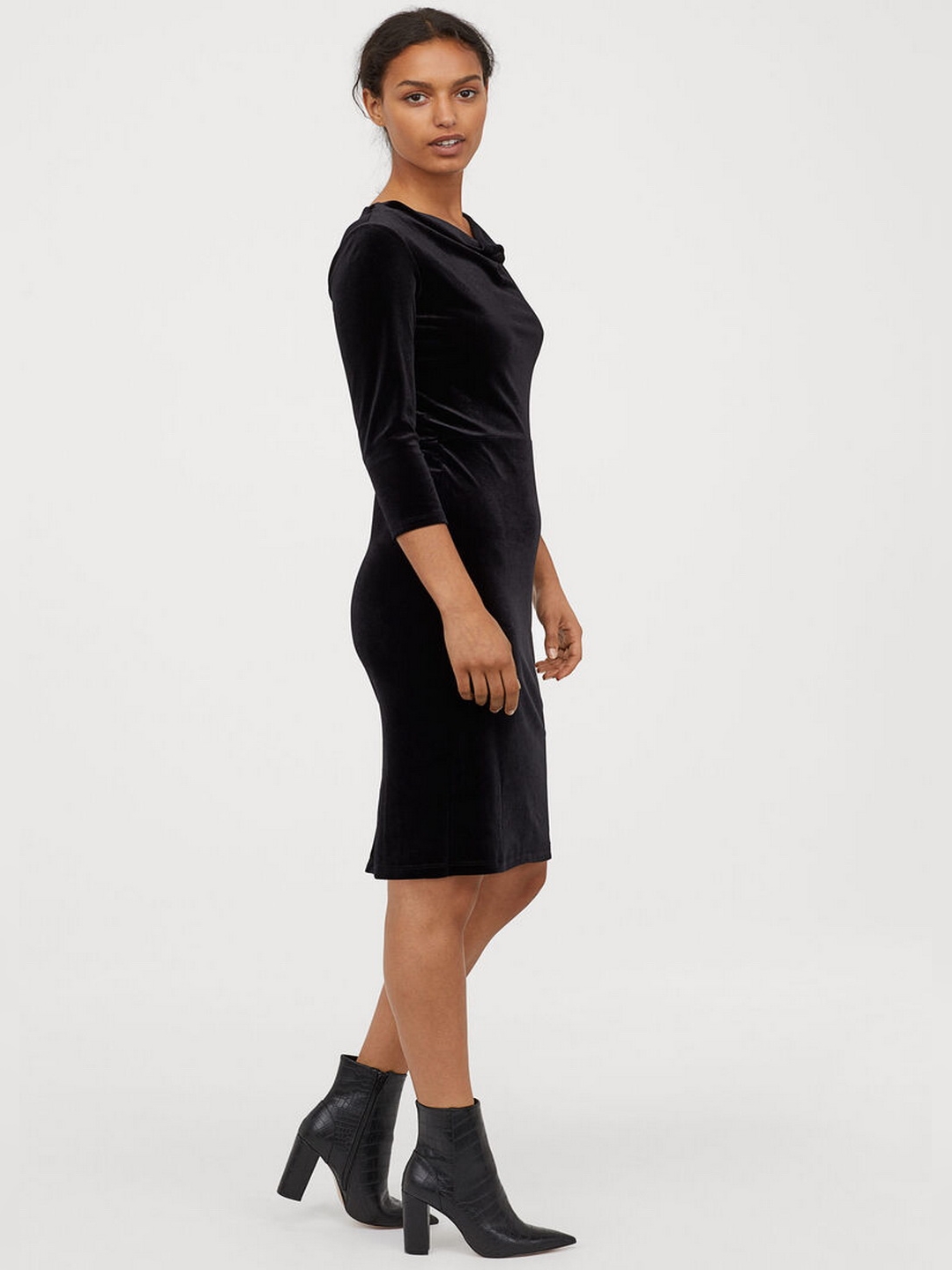 

Платье H&M 0800804-0  Черное, Платье H&M 0800804-0 XL Черное