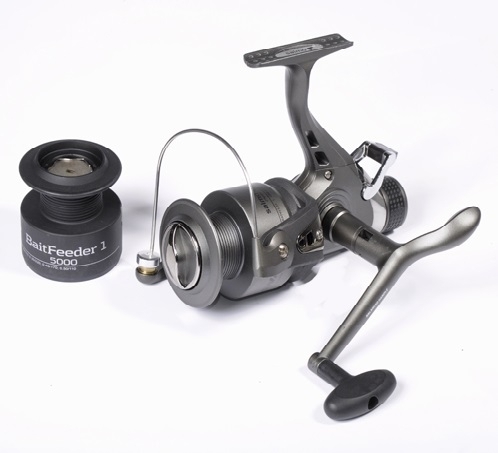 

Катушка Salmo Sniper Baitfeeder 1 3000 (2730BR)