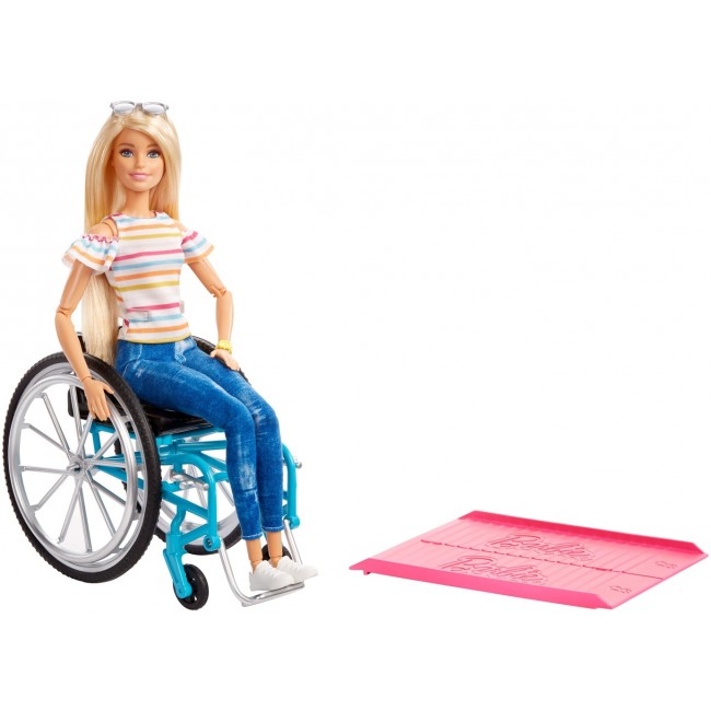 

Кукла в кресле-коляске Barbie GGL22