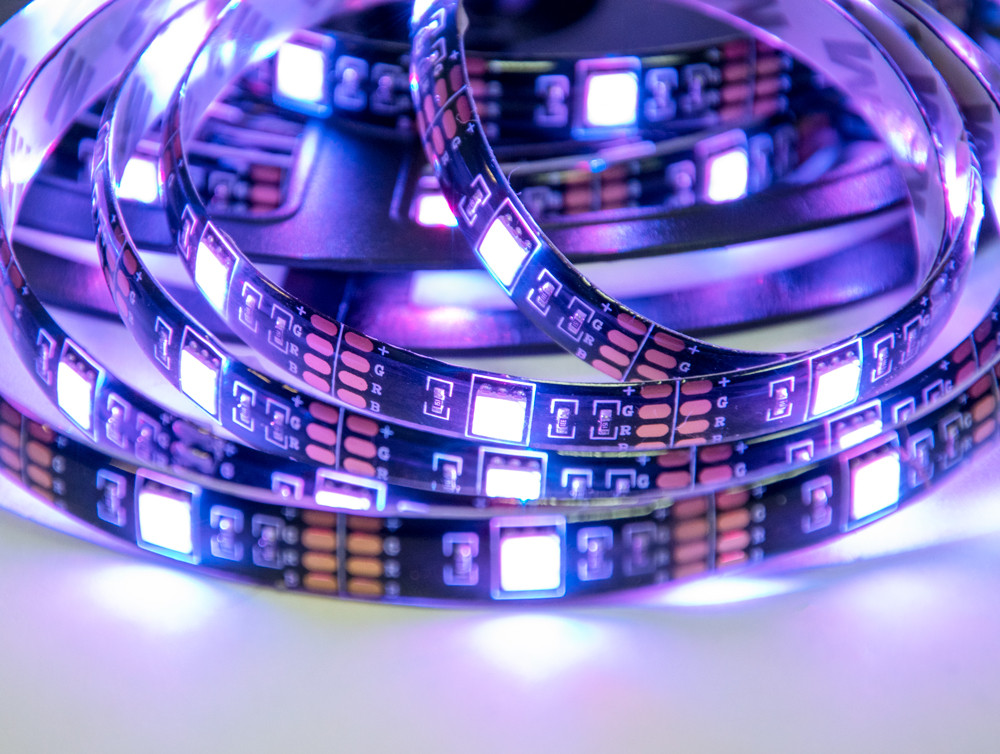 

Светодиодная лента с пультом rgb Led Strip 5050 на 5м. реагирующая на звук | світлодіодна led стрічка (1008095-Black-1)