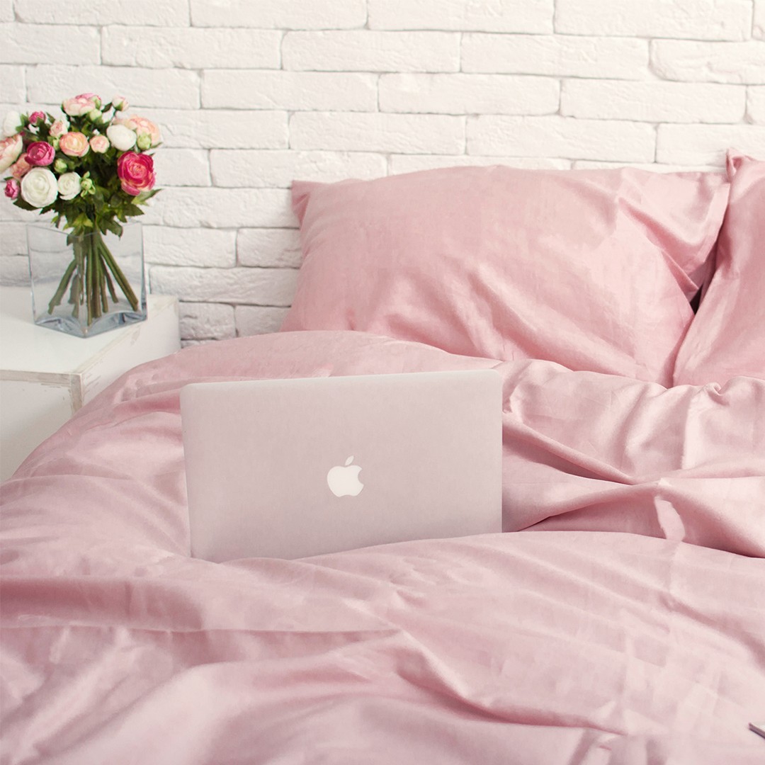 

Постельное белье (комплект) из сатина Хлопковые Традиции семейный светло-розовый SE004-ru