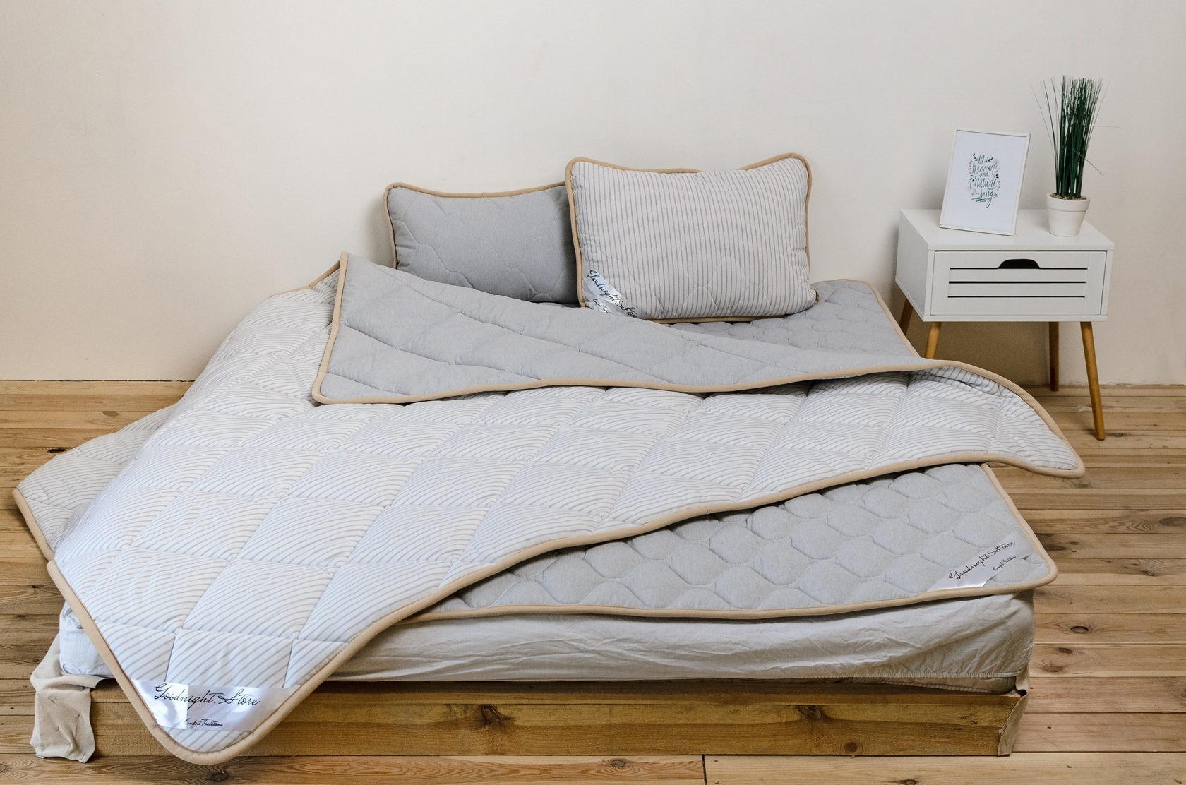 

Комплект для сна из шерсти мериносов 3 ед: одеяло+подушка Goodnight.Store Всесезонный Семейный серый/белый в серую полоску