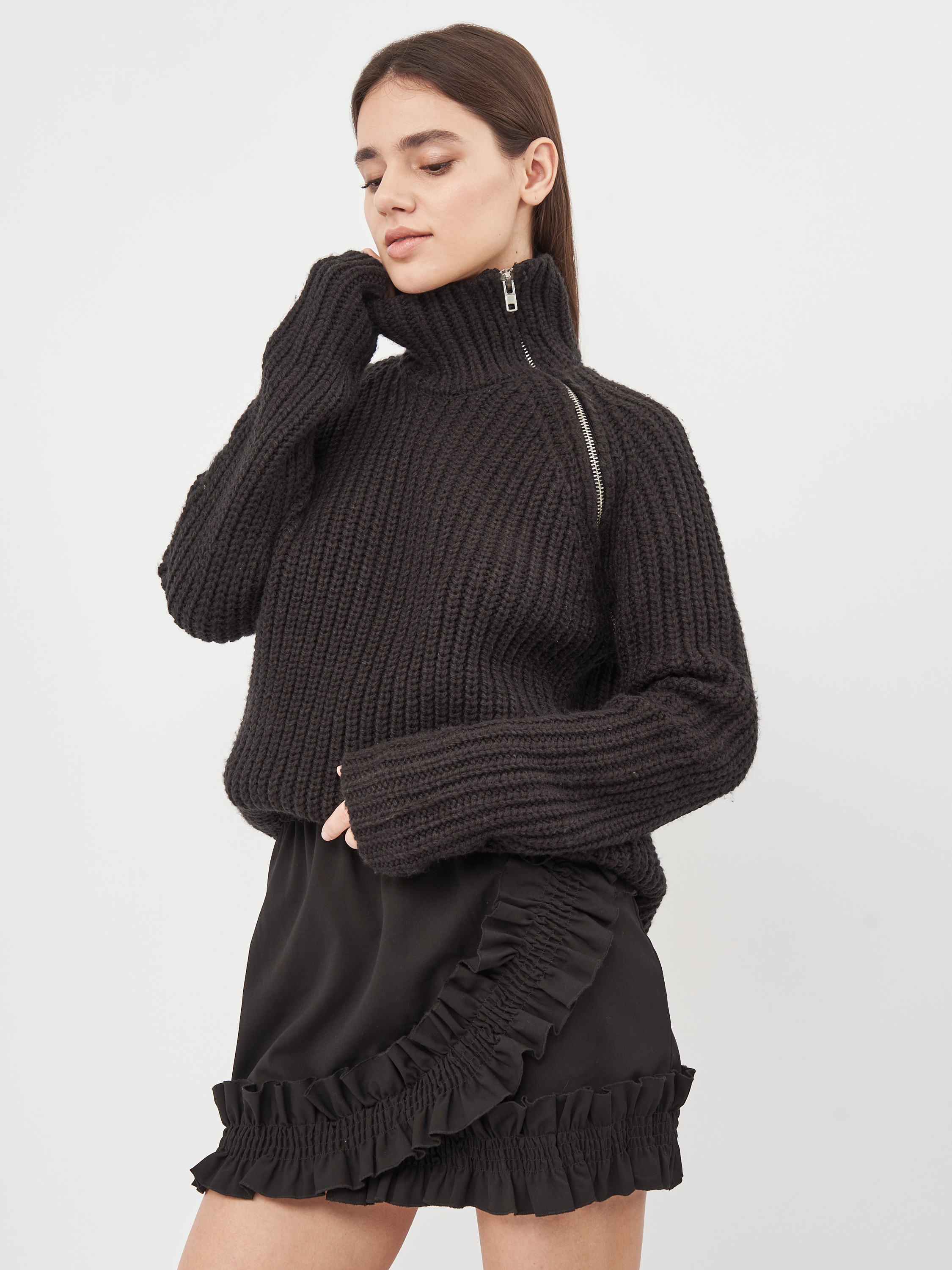 

Свитер H&M 1212-6691918 S Черный