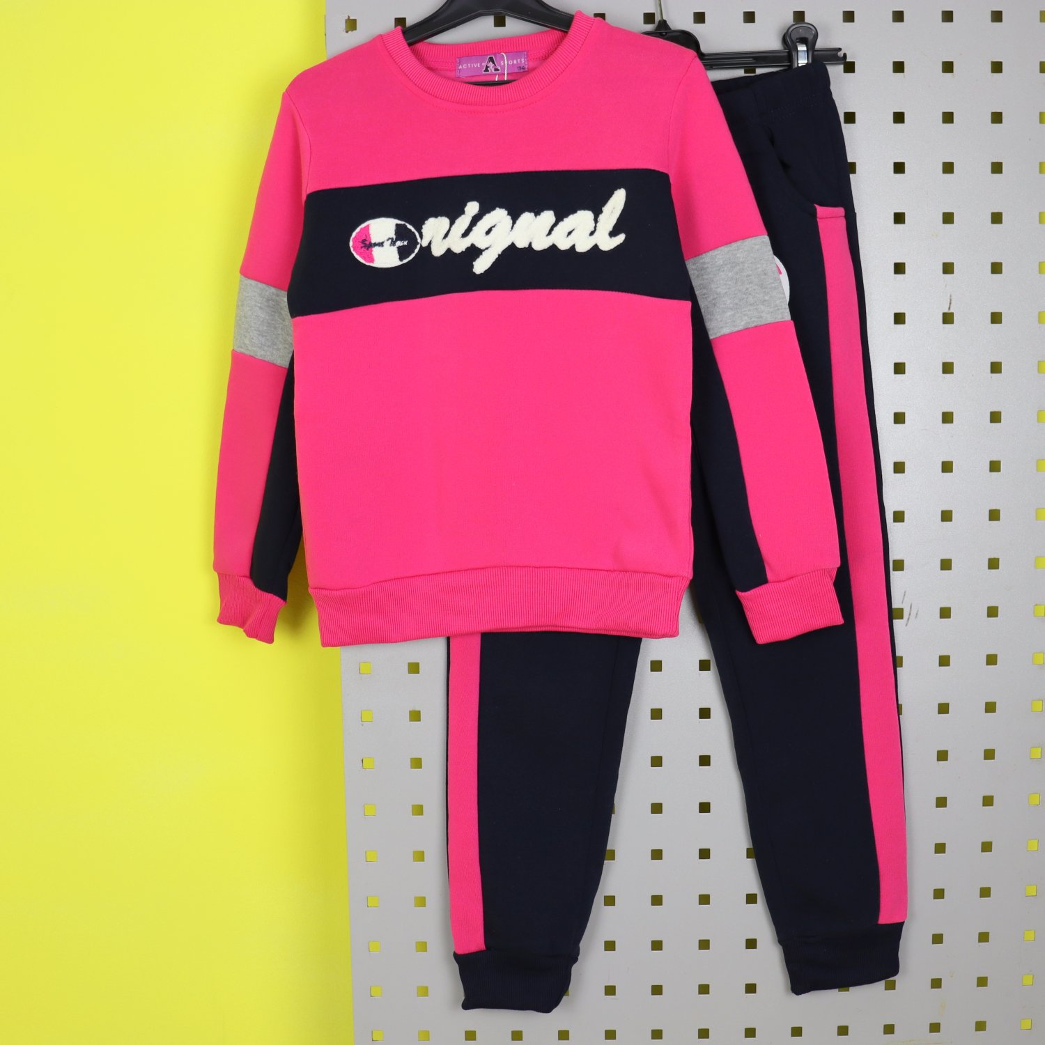 

Теплый костюм для девочки Active Sports (8676син) Рост 152 см Малиновый