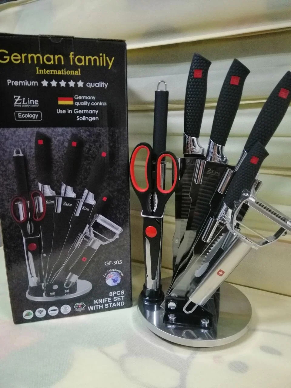 

Набор профессиональных кухонных ножей German Family GF-S05 с подставкой